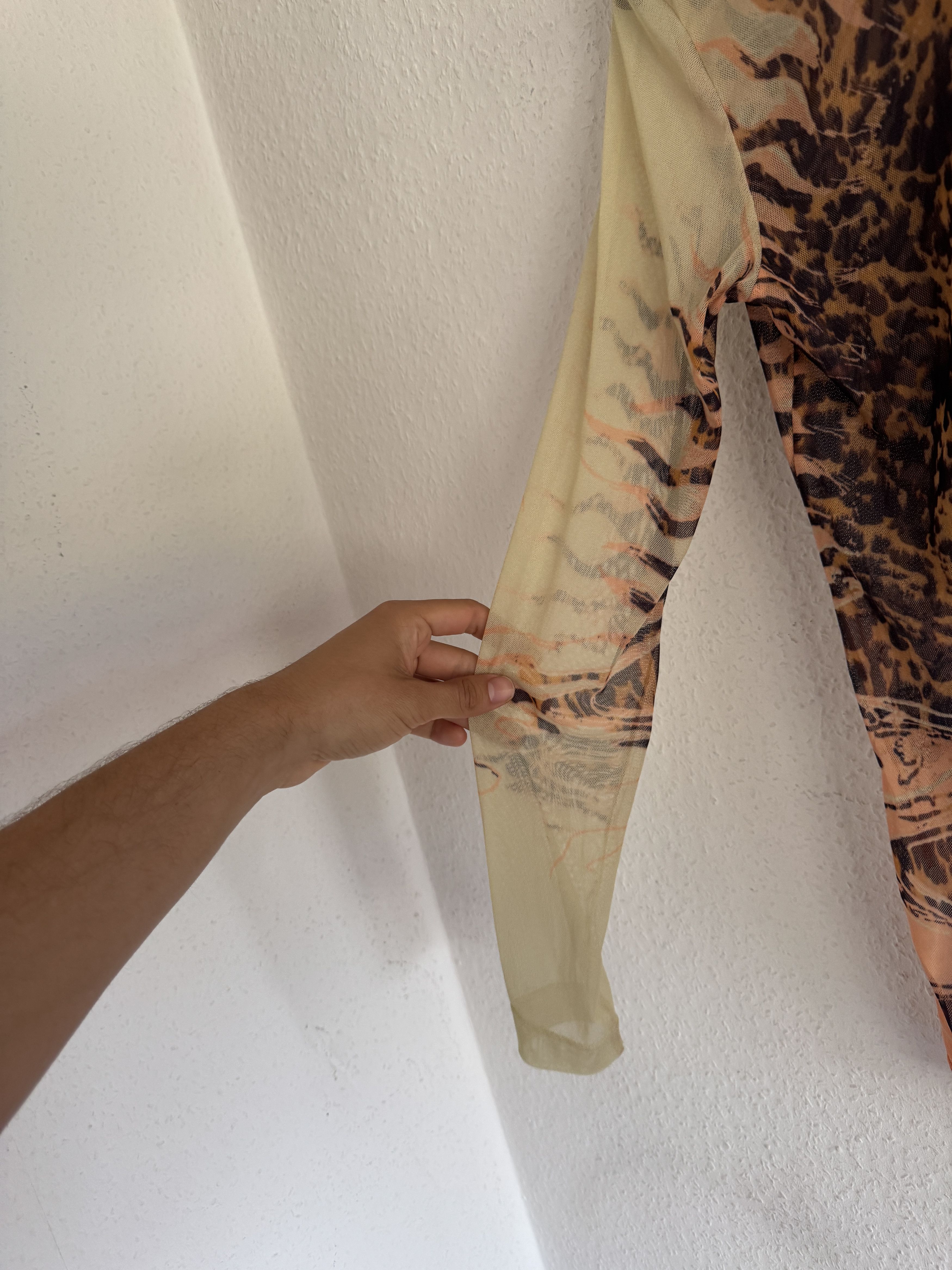 Givenchy Marble Sun Mesh Long Sleeve Top Size US XS / EU 42 / 0 - 12 Thumbnail