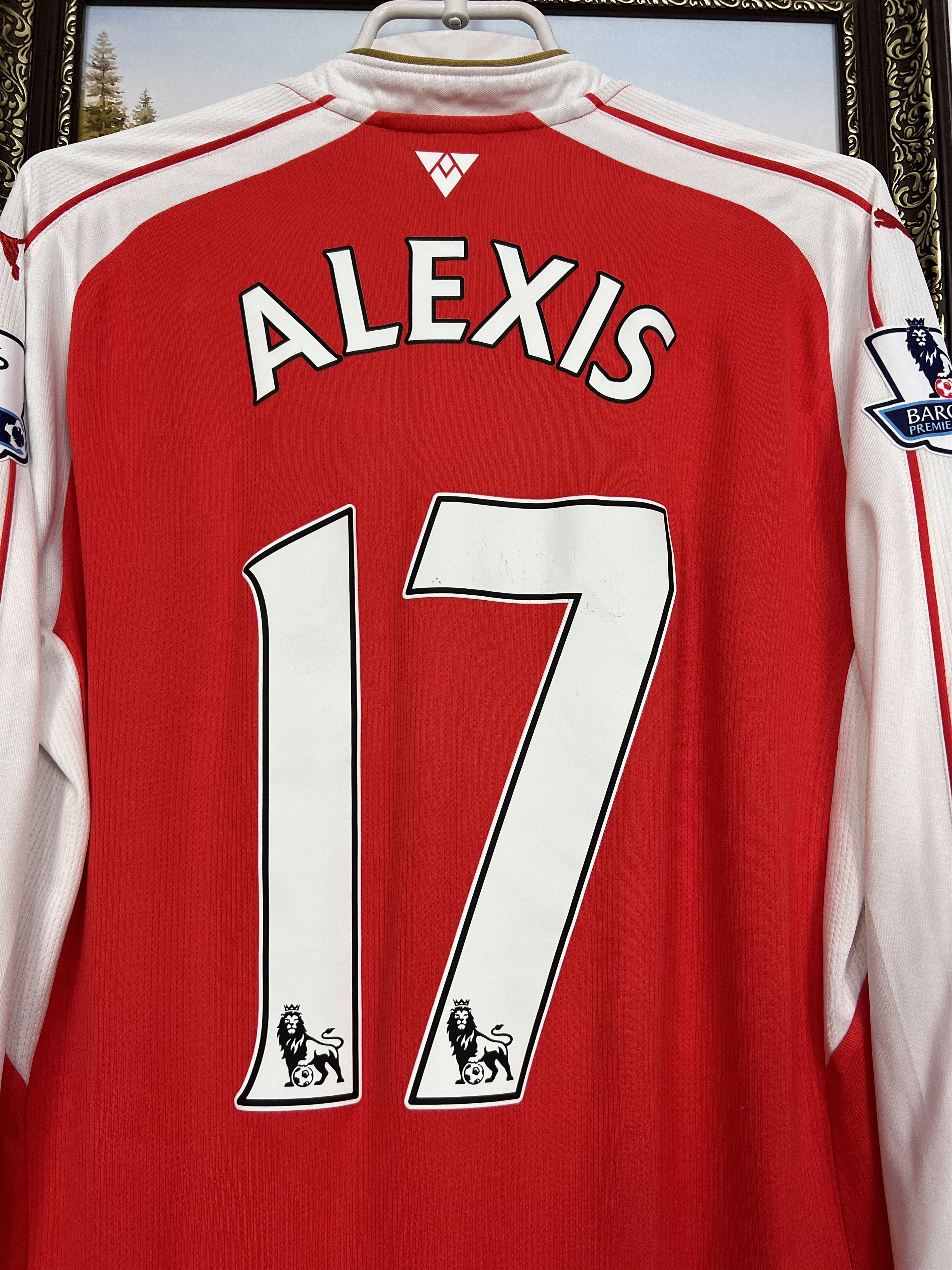 Puma Arsenal Home football shirt 2015 Soccer #17 Alexis Size US M / EU 48-50 / 2 - 2 Thumbnail