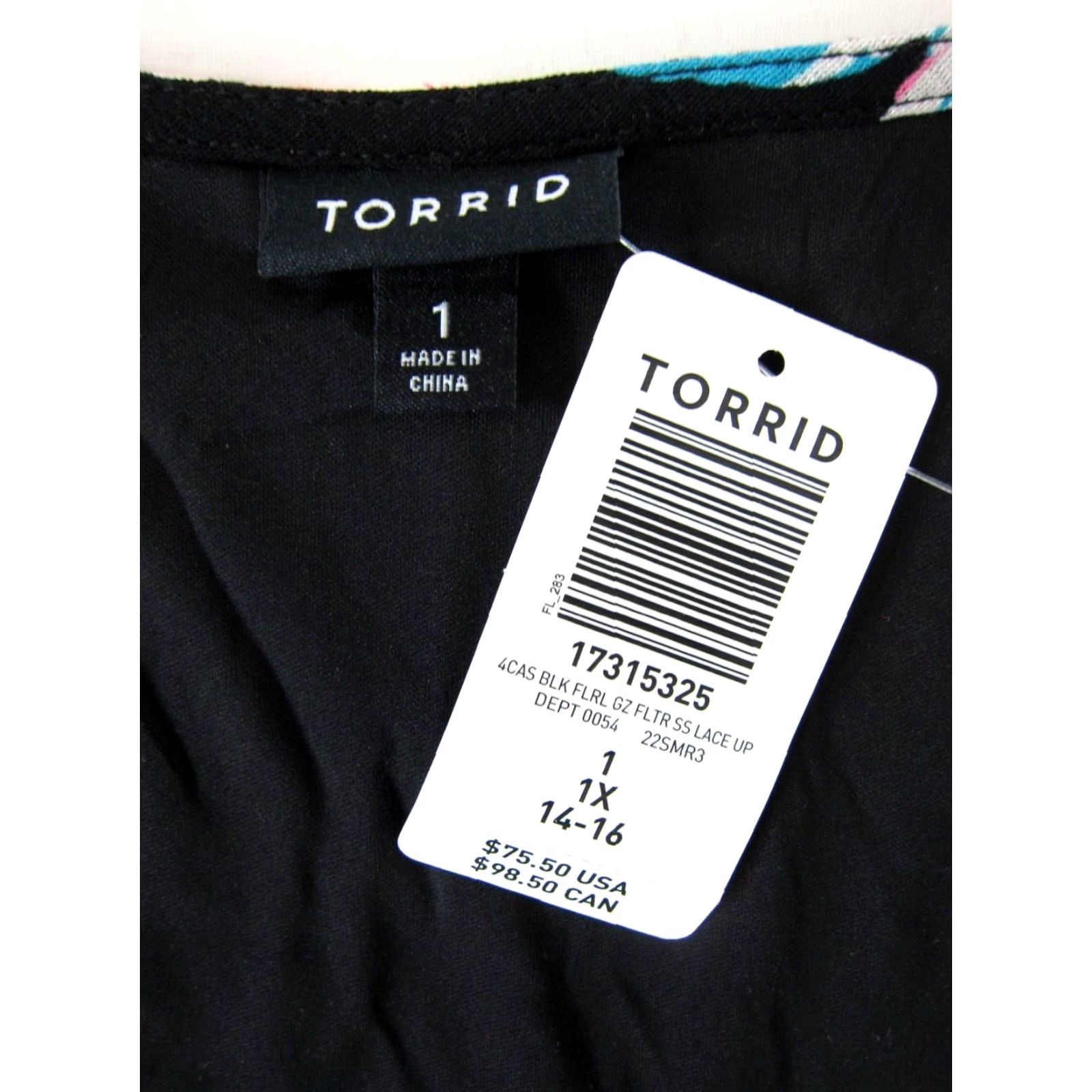 Torrid NWT Torrid Black Pink Floral Rose Short Sleeve Pocket V-Neck Smock Dress 1X Size 40" / US 18 - 3 Thumbnail