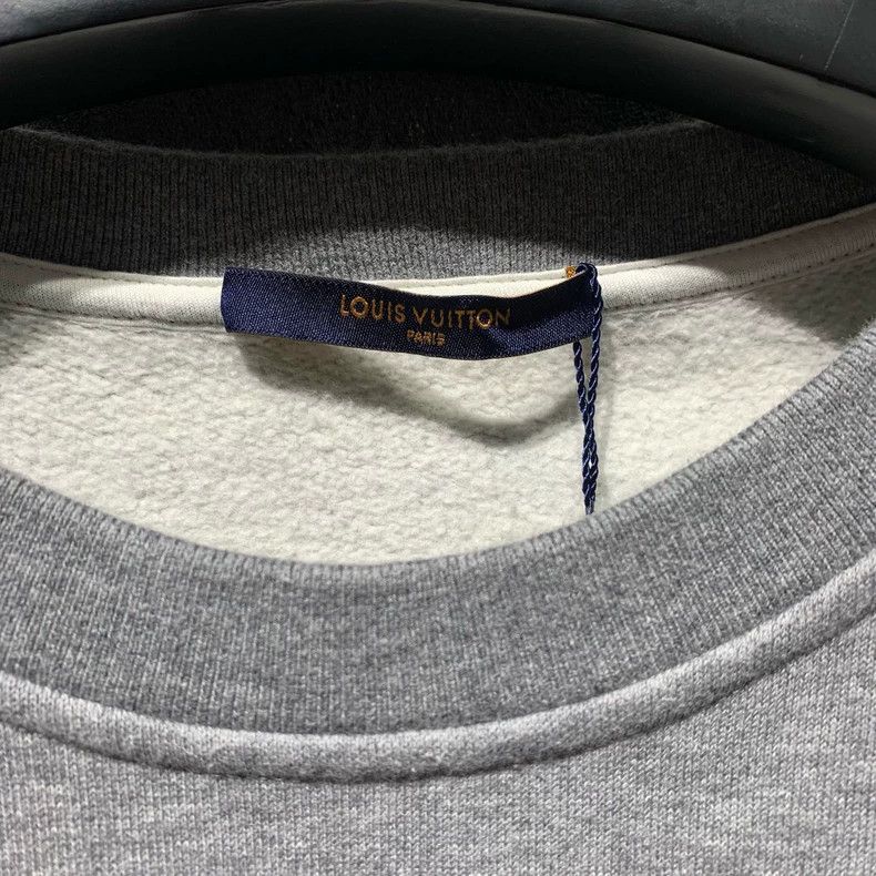 Louis Vuitton Louis Vuitton Embroidered incongruous logo sweatshirt 2503- Size US XL / EU 56 / 4 - 2 Thumbnail