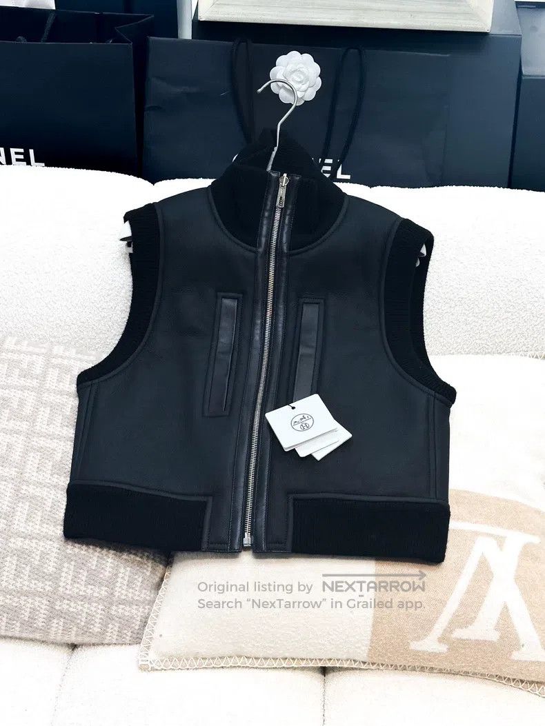 Hermes Hermes Black fur and leather reversible vest jacket Size XS / US 0-2 / IT 36-38 - 1 Thumbnail