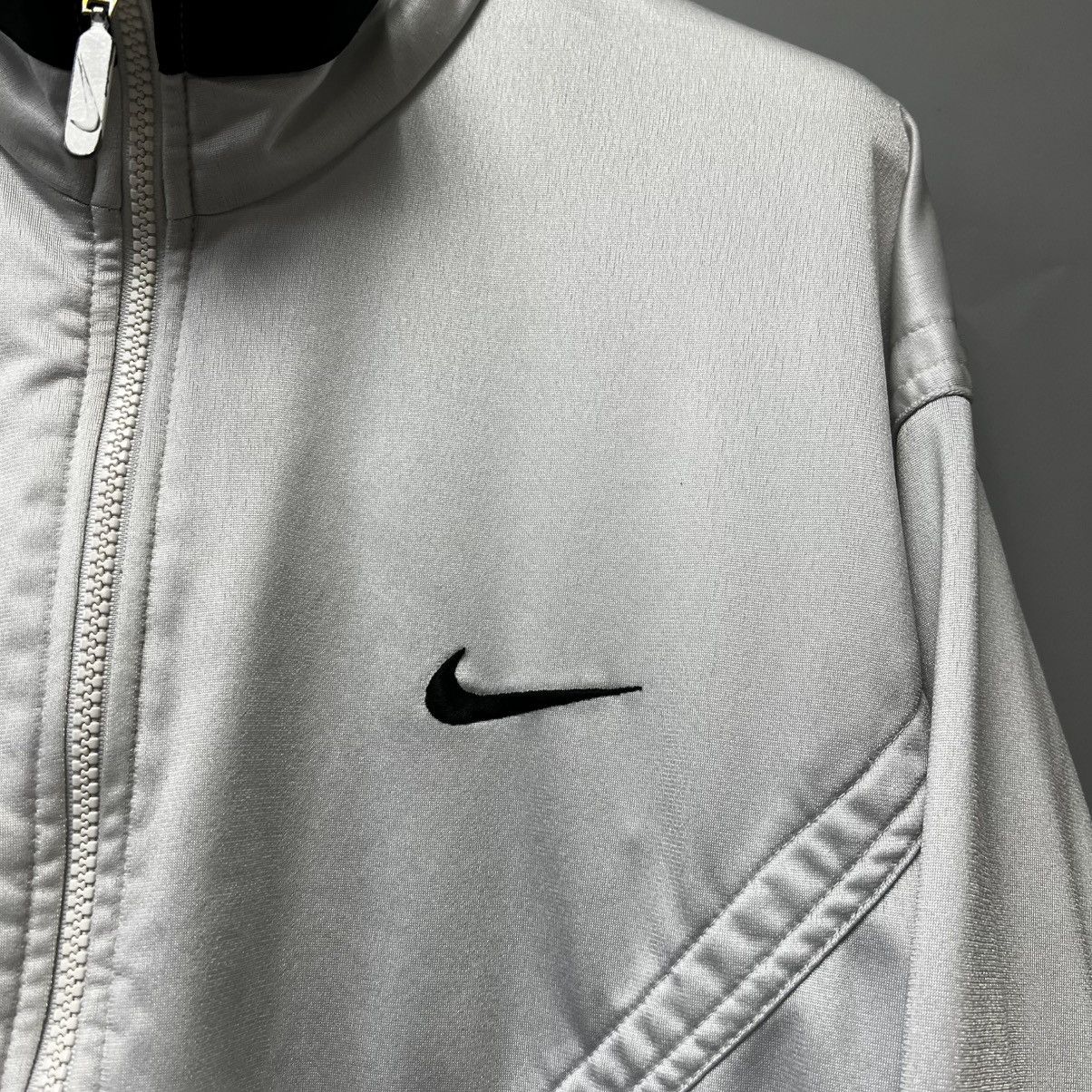 Nike × Vintage Vintage Nike Y2K Track Top Jacket Big Logo Swoosh Size US L / EU 52-54 / 3 - 13 Thumbnail