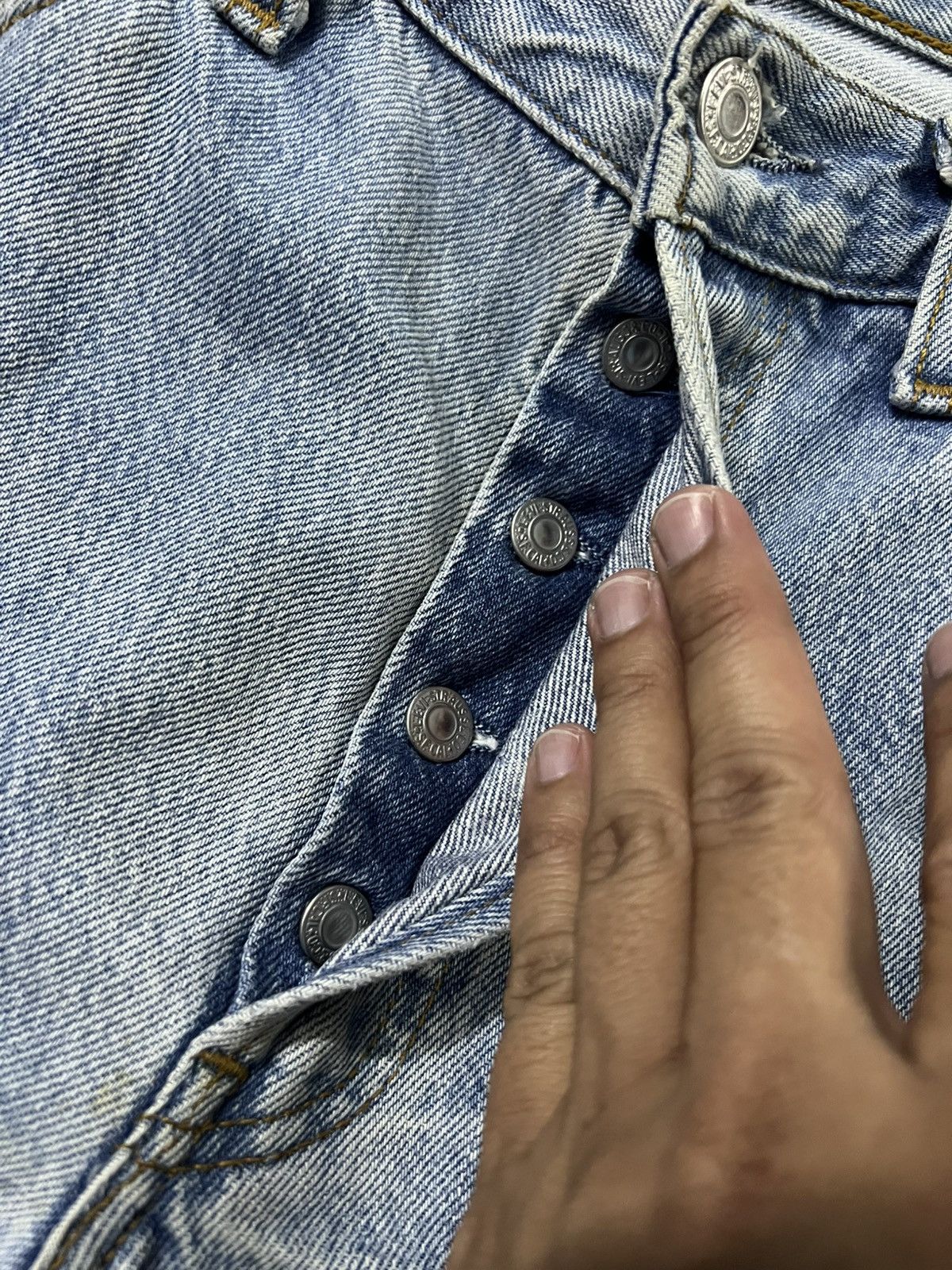 Levi's Vintage Levi’s 501 Dirty Faded Jean Size US 29 - 12 Thumbnail