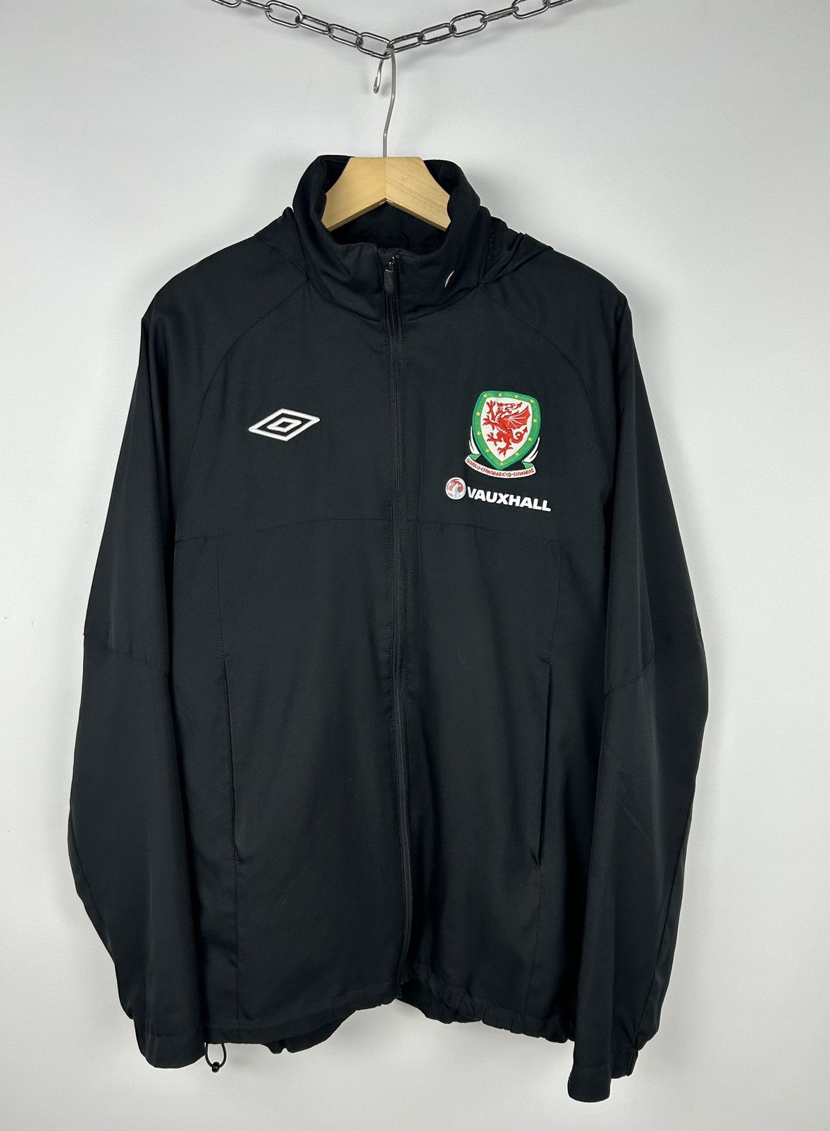 Umbro Umbro Wales Soccer Football Nylon Jacket Size M Black Size US M / EU 48-50 / 2 - 1 Thumbnail
