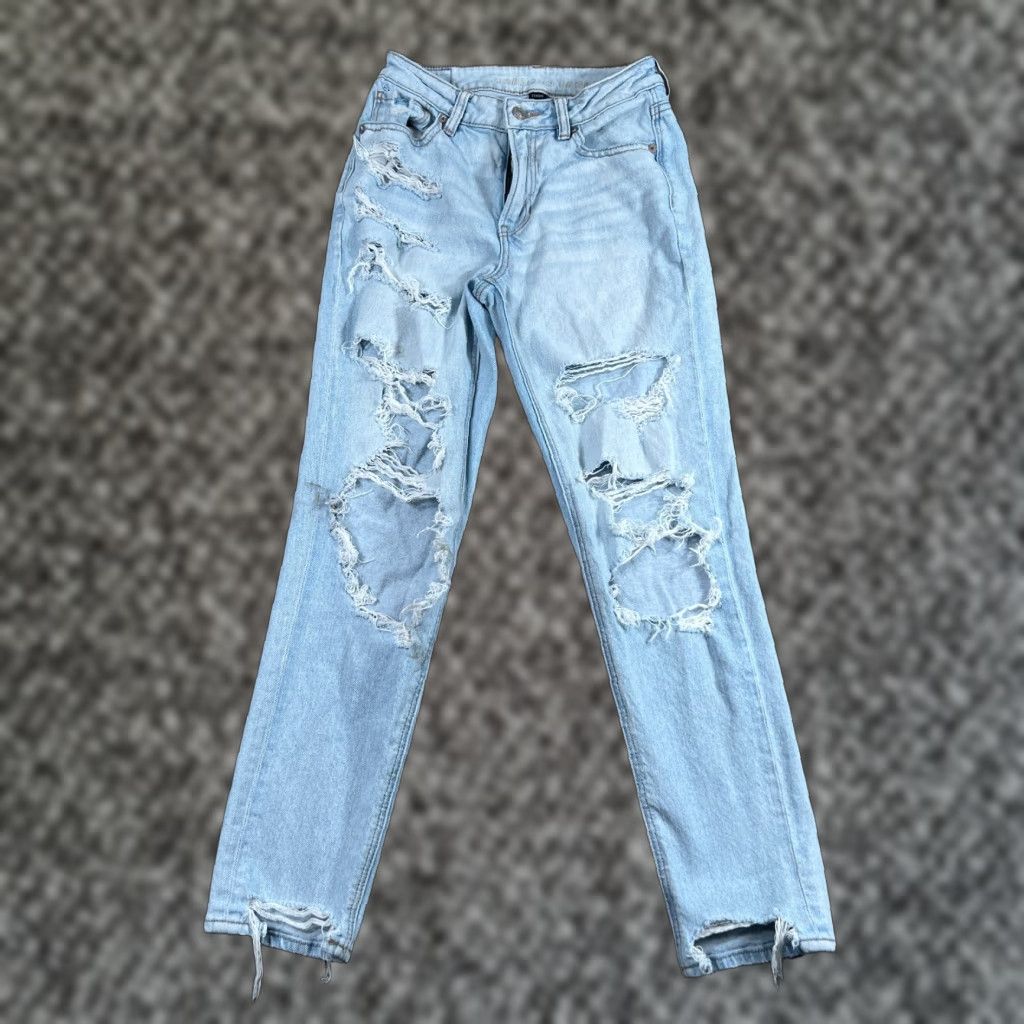 American Eagle Outfitters American Eagle Mom Jeans Size 0 Light Wash Distressed High Rise Blue Womens Size 25" / US 0 / IT 36 - 1 Thumbnail