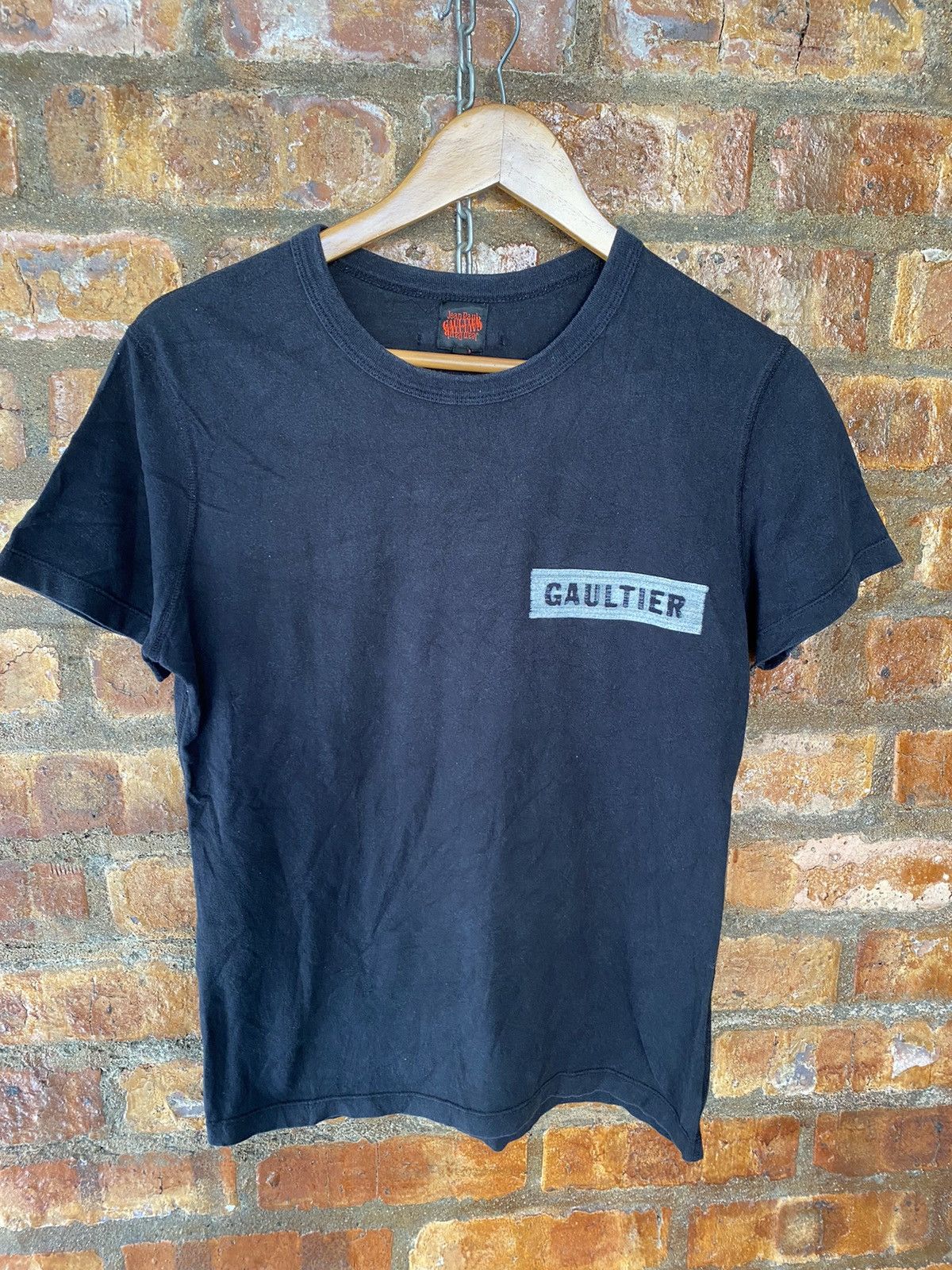 Jean Paul Gaultier 90s JPG prisoners psychedelic illusion tee Size US M / EU 48-50 / 2 - 5 Thumbnail
