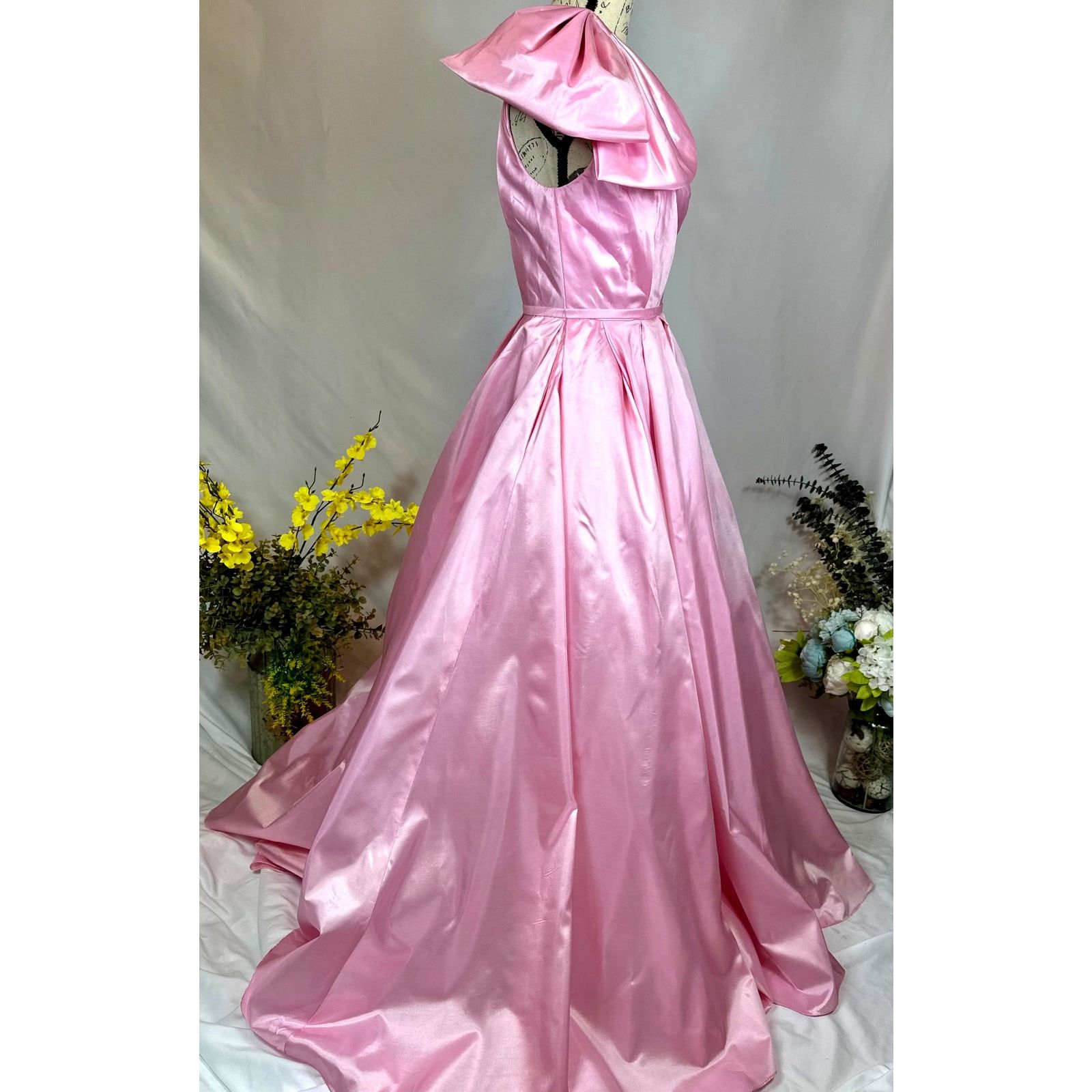 Other Mac Duggal One Shoulder Large Bow Pleated Gown Ice Pink 2 Size XS / US 0-2 / IT 36-38 - 9 Thumbnail