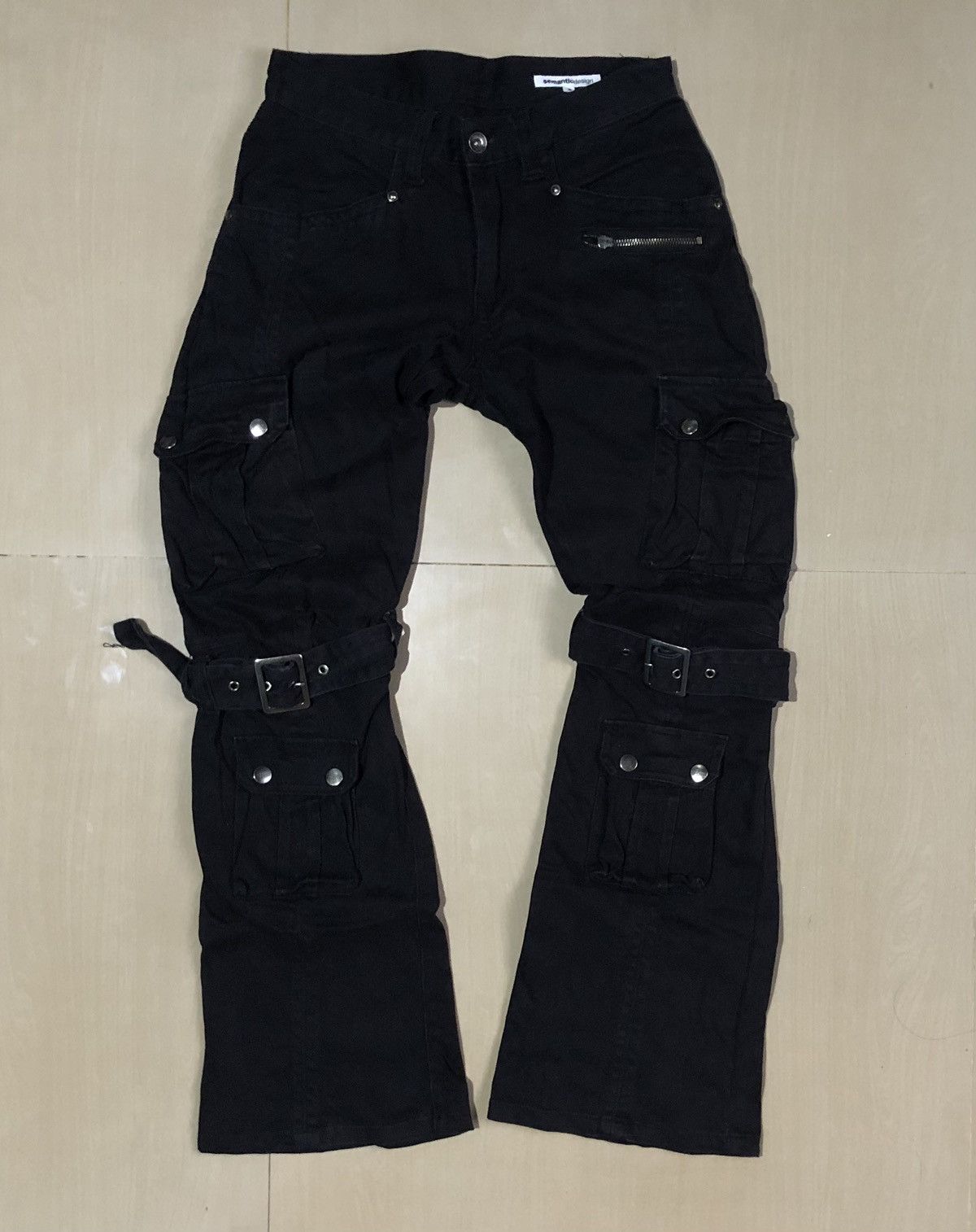 semanticdesign Semanticdesign Strapped Cargo Flare Pants Size US 29 - 1 Thumbnail