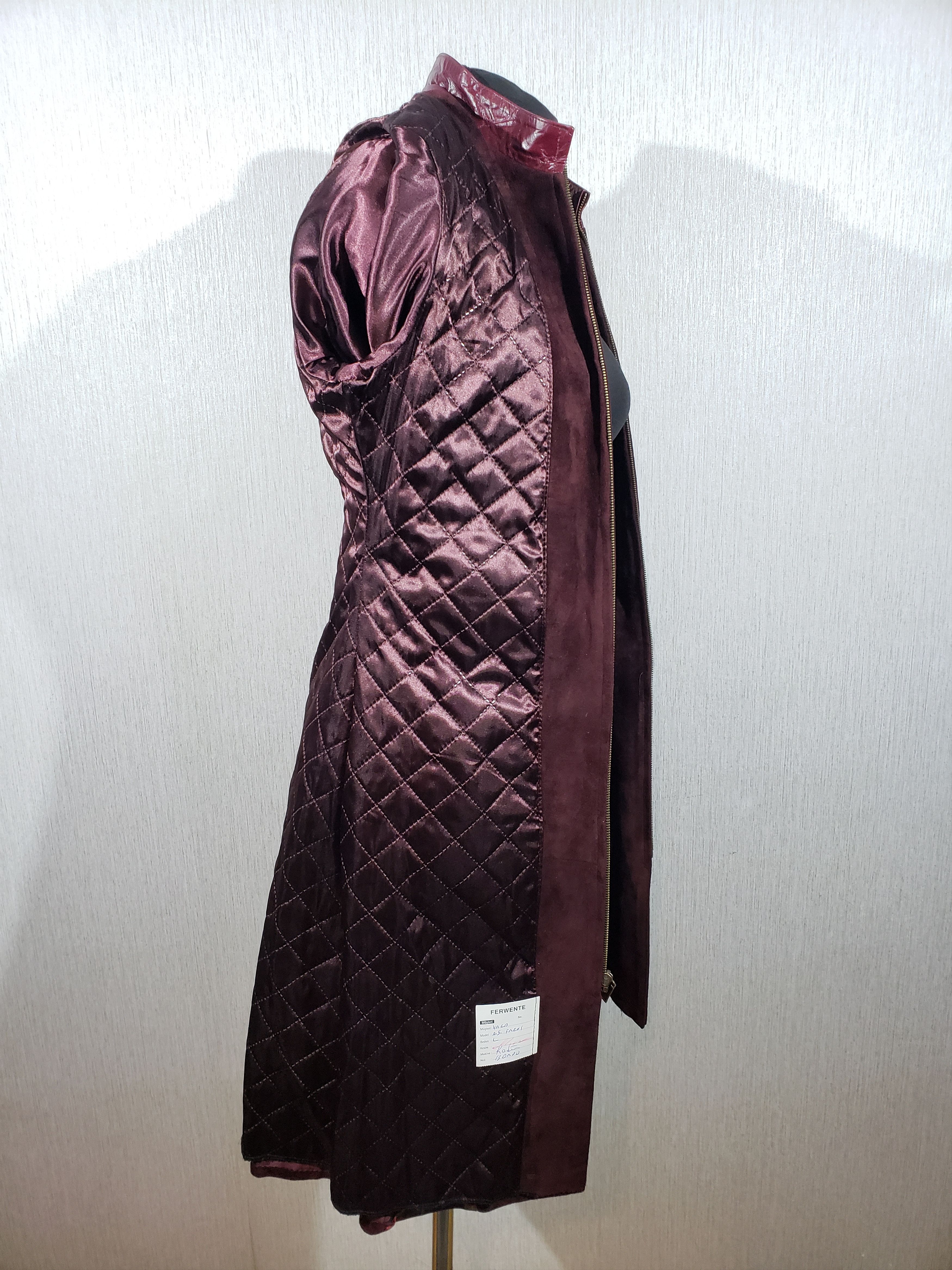 Uniqlo Cute women's long burgundy leather jacket. Size S / US 4 / IT 40 - 8 Thumbnail