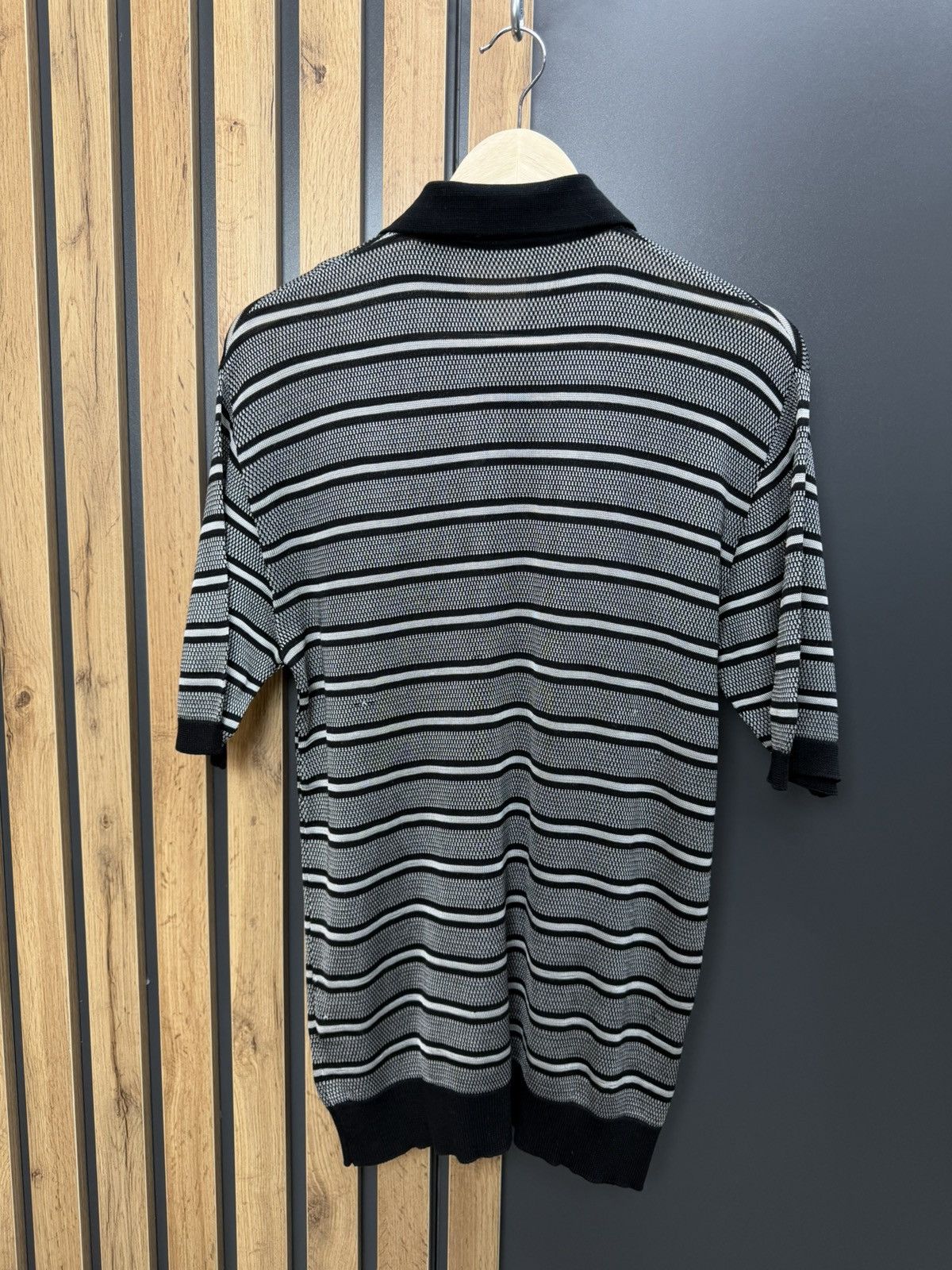 Versace Vintage Versace Classic V2 Knit Polo Shirt Size M Size US M / EU 48-50 / 2 - 13 Thumbnail