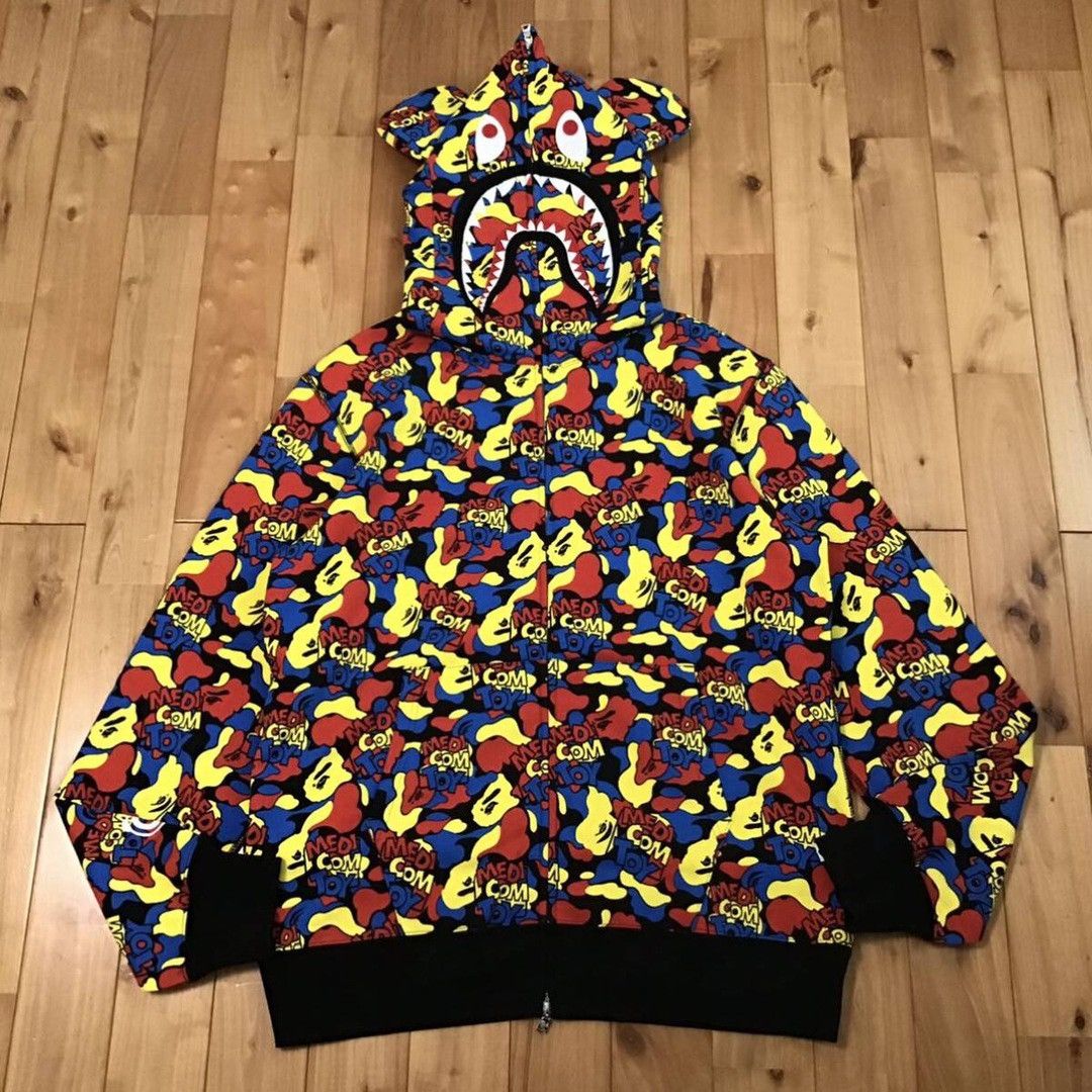 Bape × Medicom Toy BAPE × Medicom Toy BE@R Shark Full Zip Hoodie a bathing ape Size US XXL / EU 58 / 5 - 1 Thumbnail