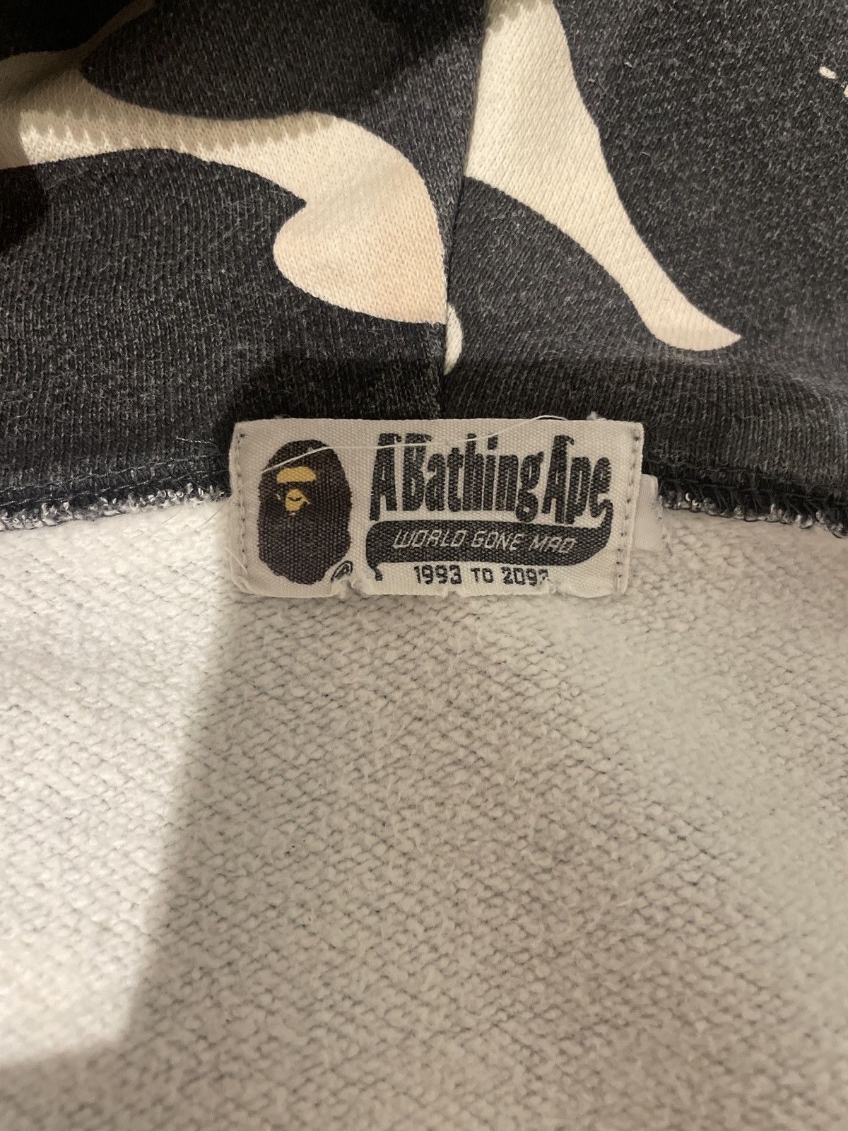 Bape Bape Shark Glow In The Dark Size US S / EU 44-46 / 1 - 3 Thumbnail