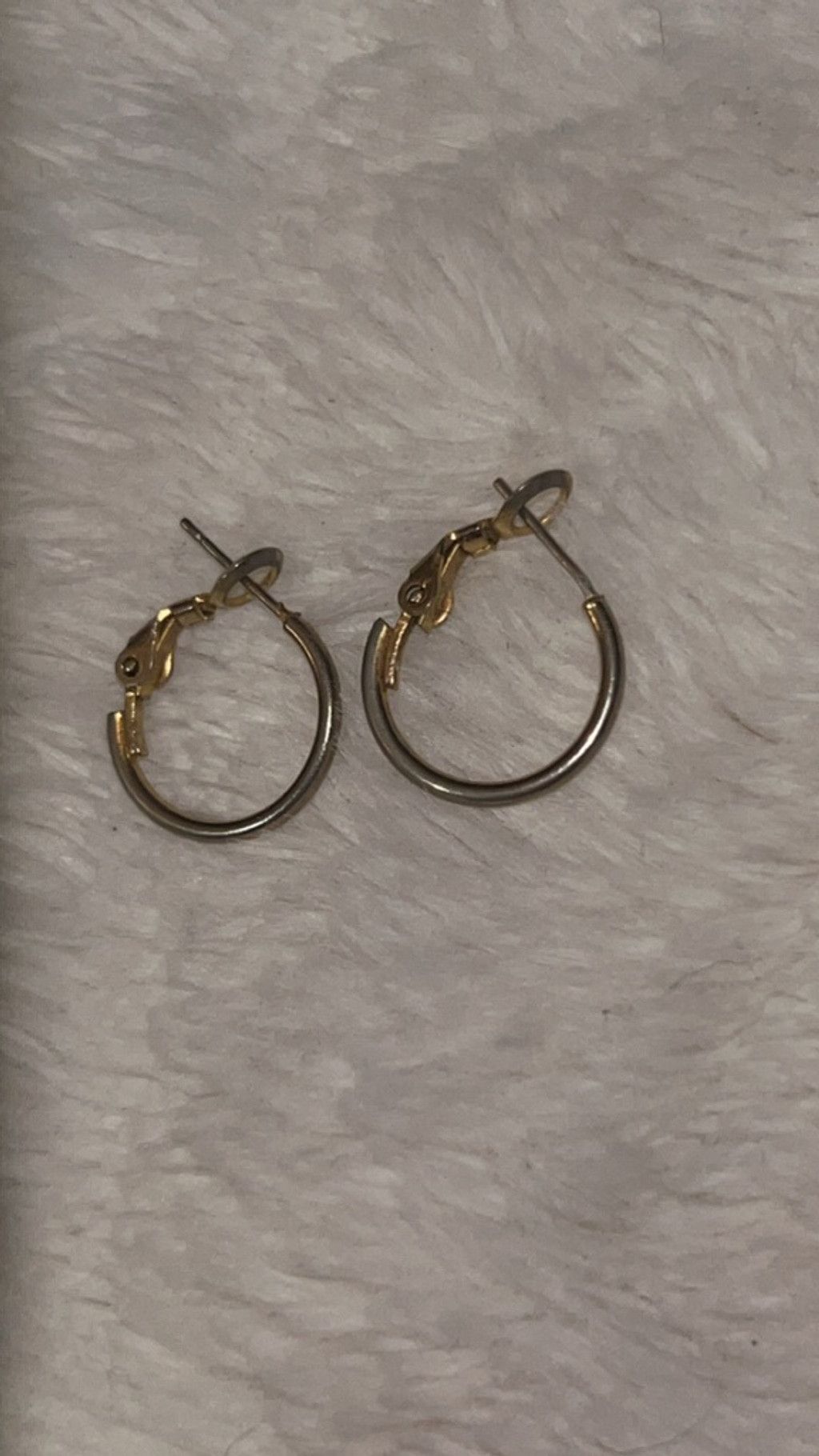 The Unbranded Brand Women's Unbranded Hoop Earrings One Size Gold Silver Size ONE SIZE - 2 Thumbnail