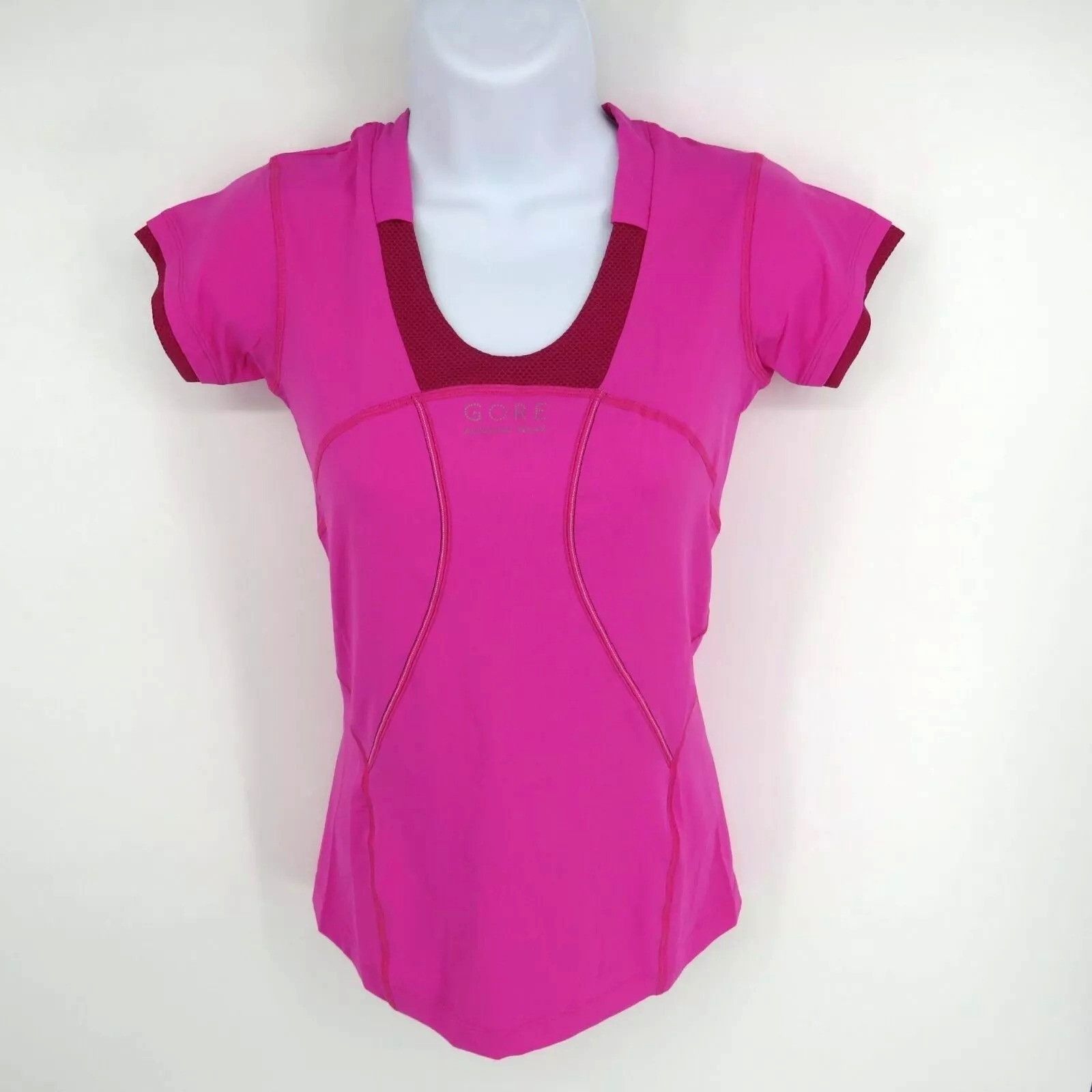 Other Gore Running Wear Women's XS Pink Sports Shirt NWT Size XS / US 0-2 / IT 36-38 - 1 Thumbnail