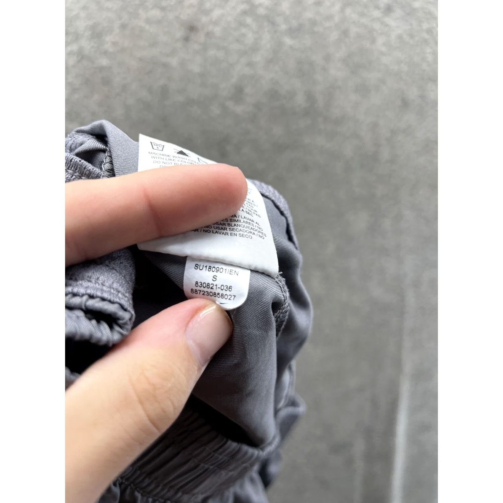 Nike Nike Dri-FIT Shorts Mens Small Gray Athletic Running 7 Inseam 830821-036 Size US 29 - 6 Thumbnail