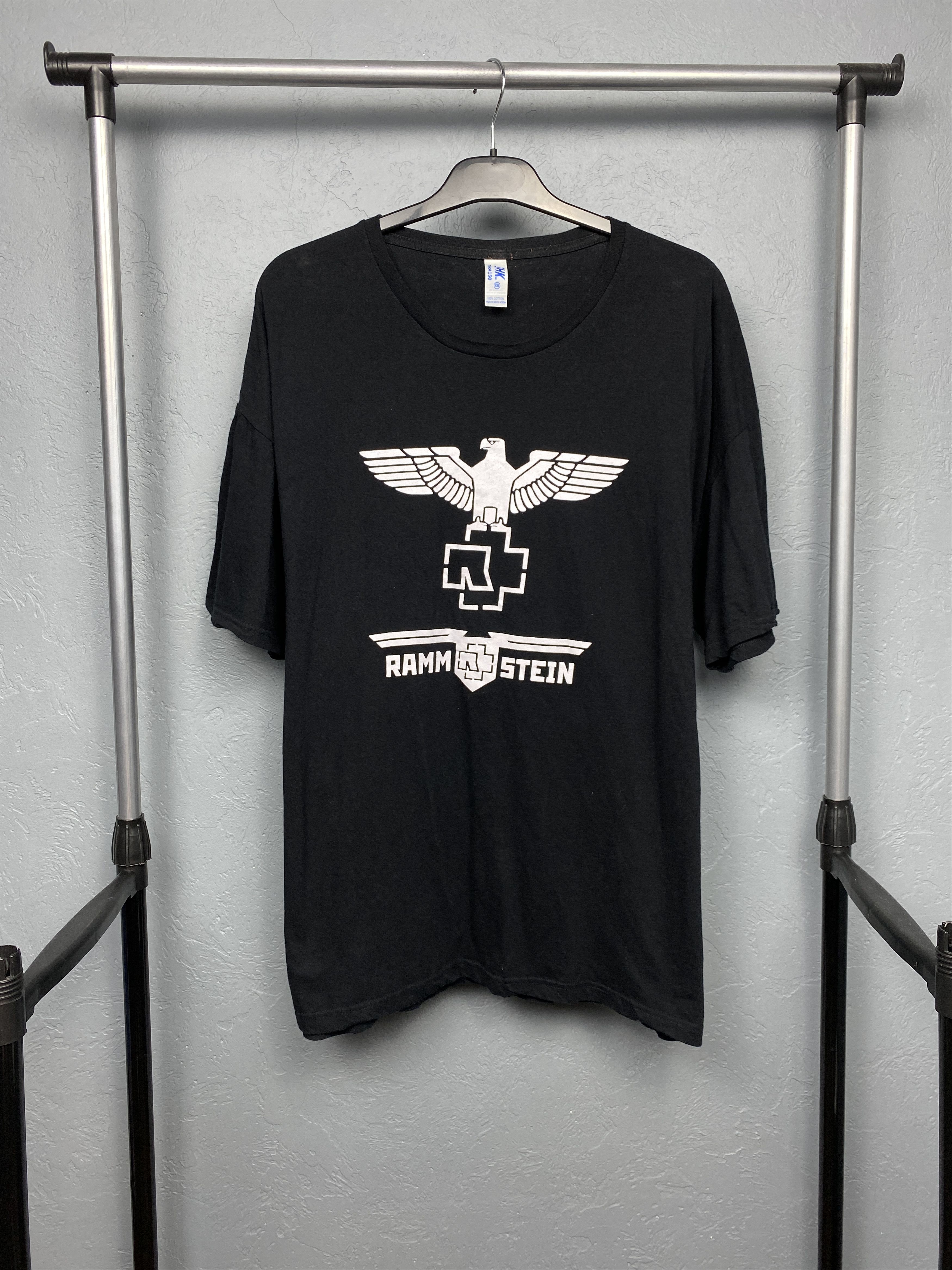 Band Tees RAMMSTEIN Vintage Mens Rock Band Crew Neck T-Shirt Size US XXL / EU 58 / 5 - 1 Thumbnail