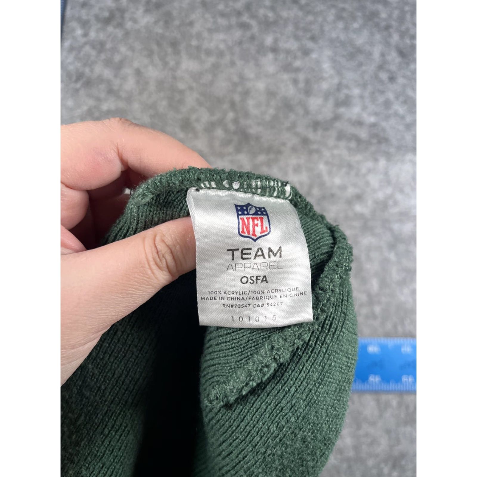 NFL NFL Green Bay Packers Beanie Hat Mens One Size Green Knit Striped Winter Sports Size ONE SIZE - 7 Thumbnail