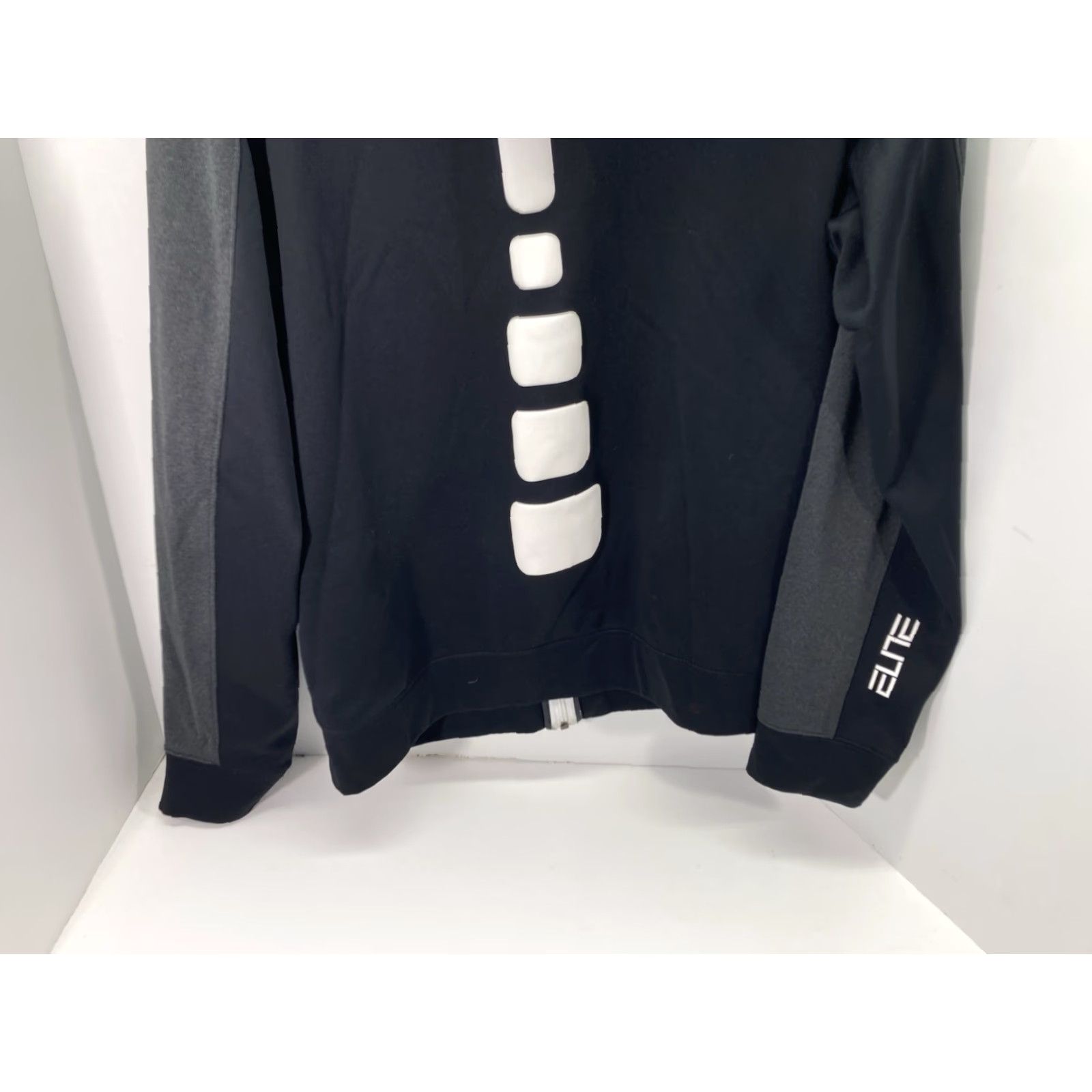 Nike Nike Elite Track Jacket Men Medium Black Full Zip Hood Therma Fit Fleece Lined Size US M / EU 48-50 / 2 - 3 Thumbnail
