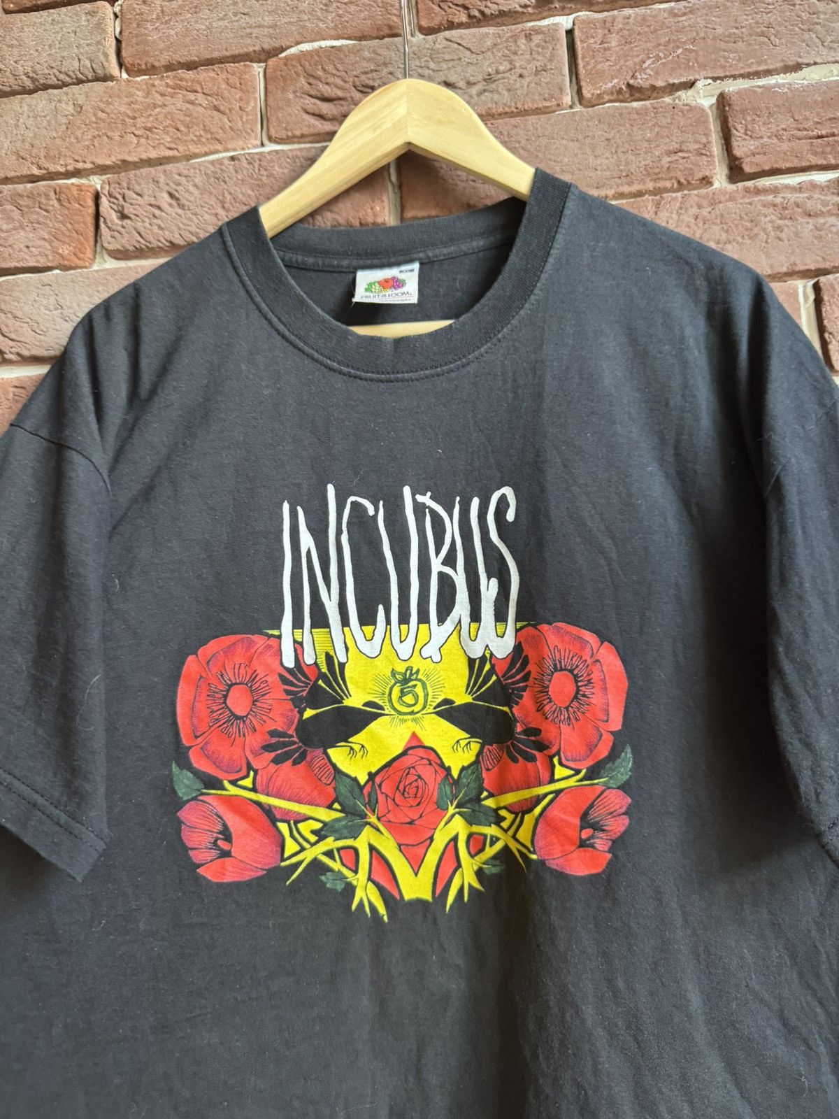 Band Tees 2004 Vintage Incubus Shirt Metal Band Deftones Foo Fighters Size US XL / EU 56 / 4 - 3 Thumbnail