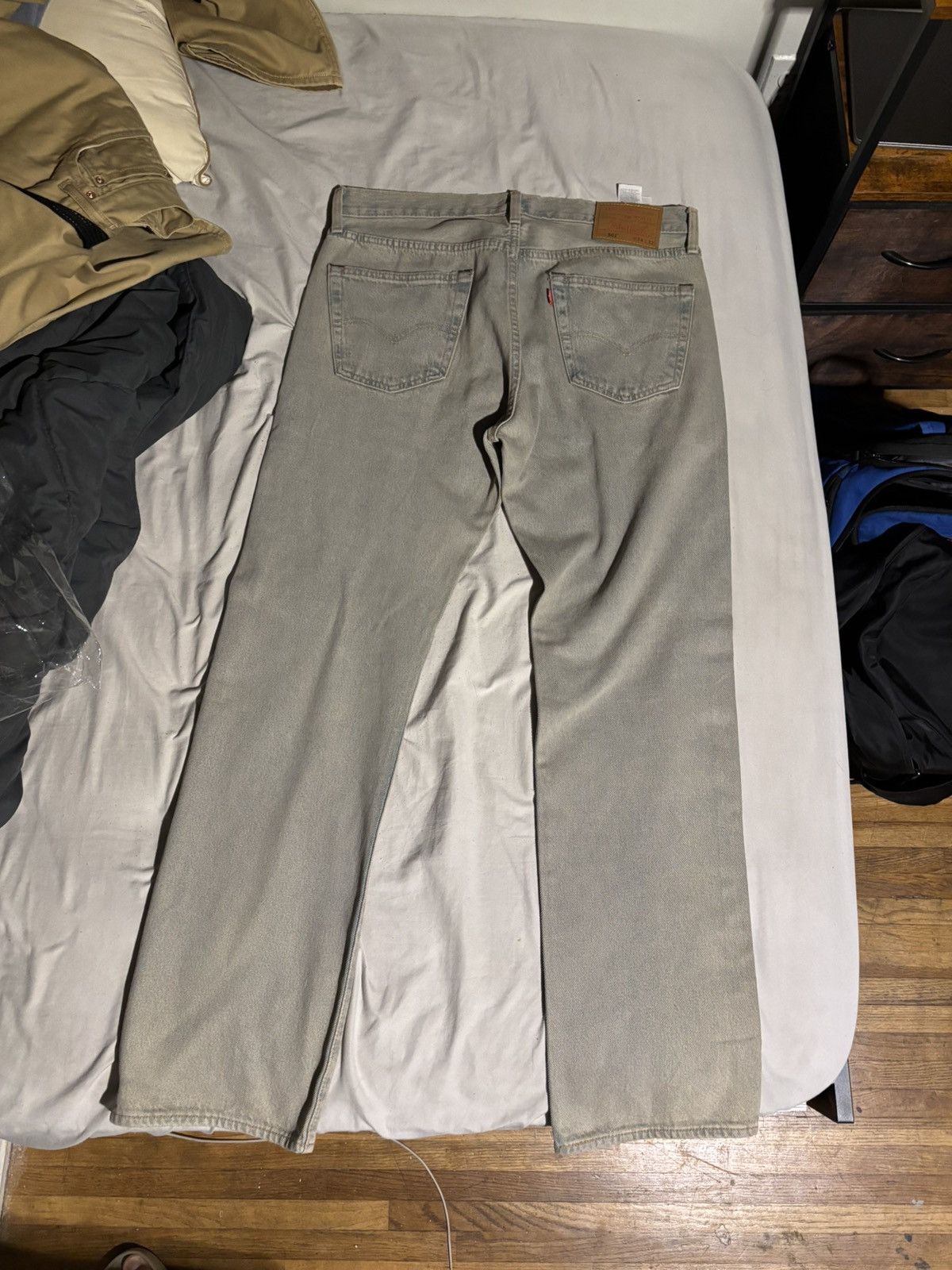 Levi's Levi's light wash 501 jeans Size 34 X 32 Size US 34 / EU 50 - 2 Thumbnail