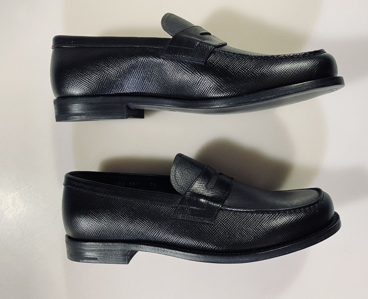 Prada NIB Prada 🇮🇹 saffiano leather Nero/Grey contra loafer 8.5 NW Size US 8.5 / EU 41-42 - 7 Thumbnail