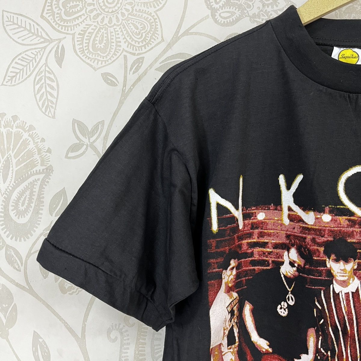Band Tees × Vintage Vintage 1990s New Kids On The Block Single Stitch TShirt Size US M / EU 48-50 / 2 - 5 Thumbnail