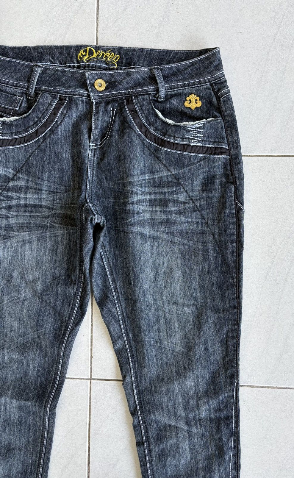 Other Dereon Streetwear Distressed Denim Size US 33 - 8 Thumbnail