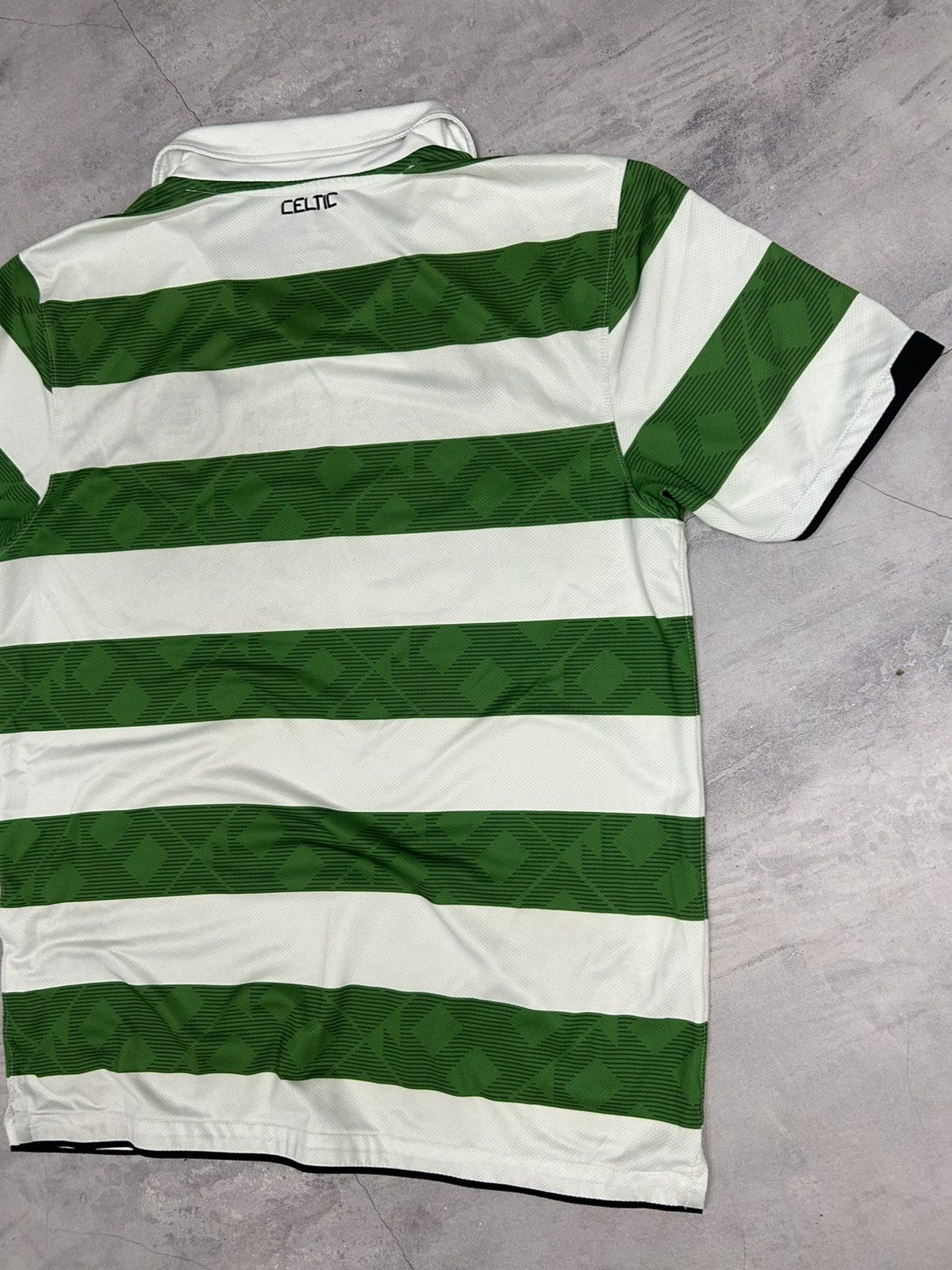 Nike Nike Celtic 2010/2011 Home Jersey Collared Size Medium Size US M / EU 48-50 / 2 - 9 Thumbnail