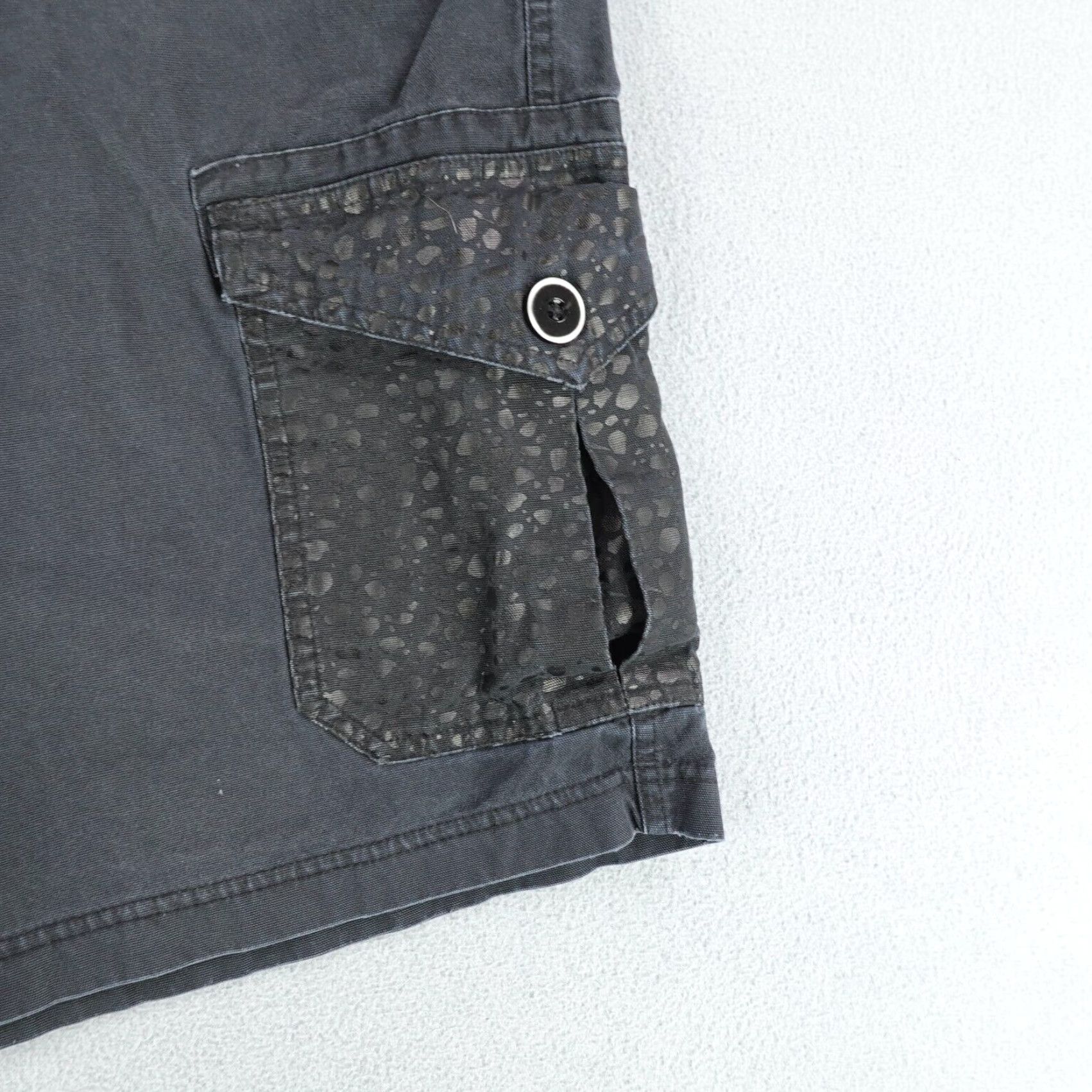 Nike VINTAGE Nike Cargo Shorts Mens 34 Black Canvas Outdoor Sports Casual Workwear Relaxed Fit Size US 33 - 3 Thumbnail
