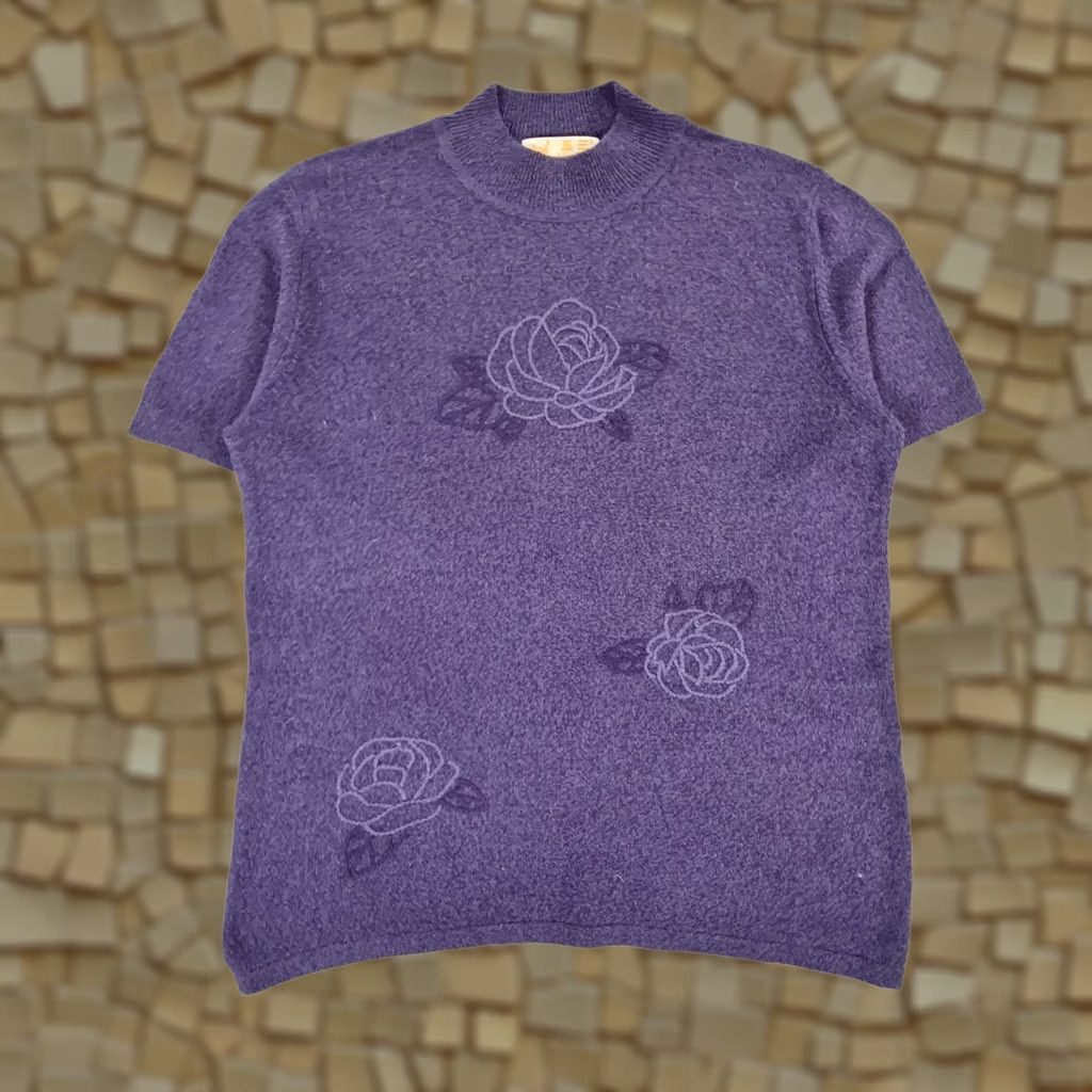Vintage King Deer Womens Cashmere Jumper Purple Small Short Sleeve Mock Neck Embroidered Floral Knit Pullover Size S / US 4 / IT 40 - 1 Thumbnail