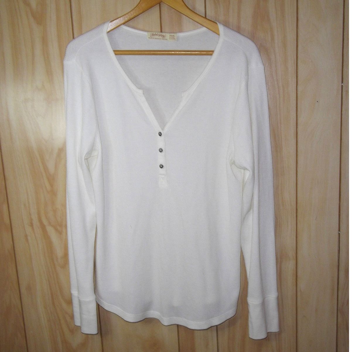 Faded Glory Faded Glory Cream Waffle Pattern V-Neck Long Sleeve XXL (20) Size XXL / US 16-18 / IT 52-54 - 1 Thumbnail