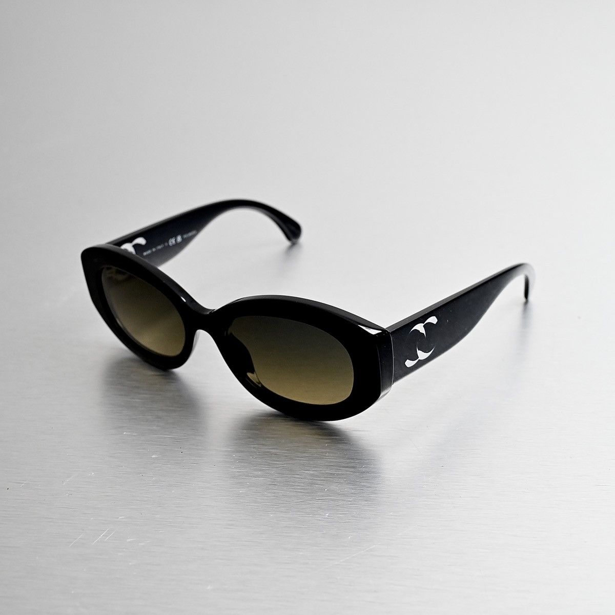 Chanel CHANEL 0CH5528 SUNGLASSES Size ONE SIZE - 1 Thumbnail