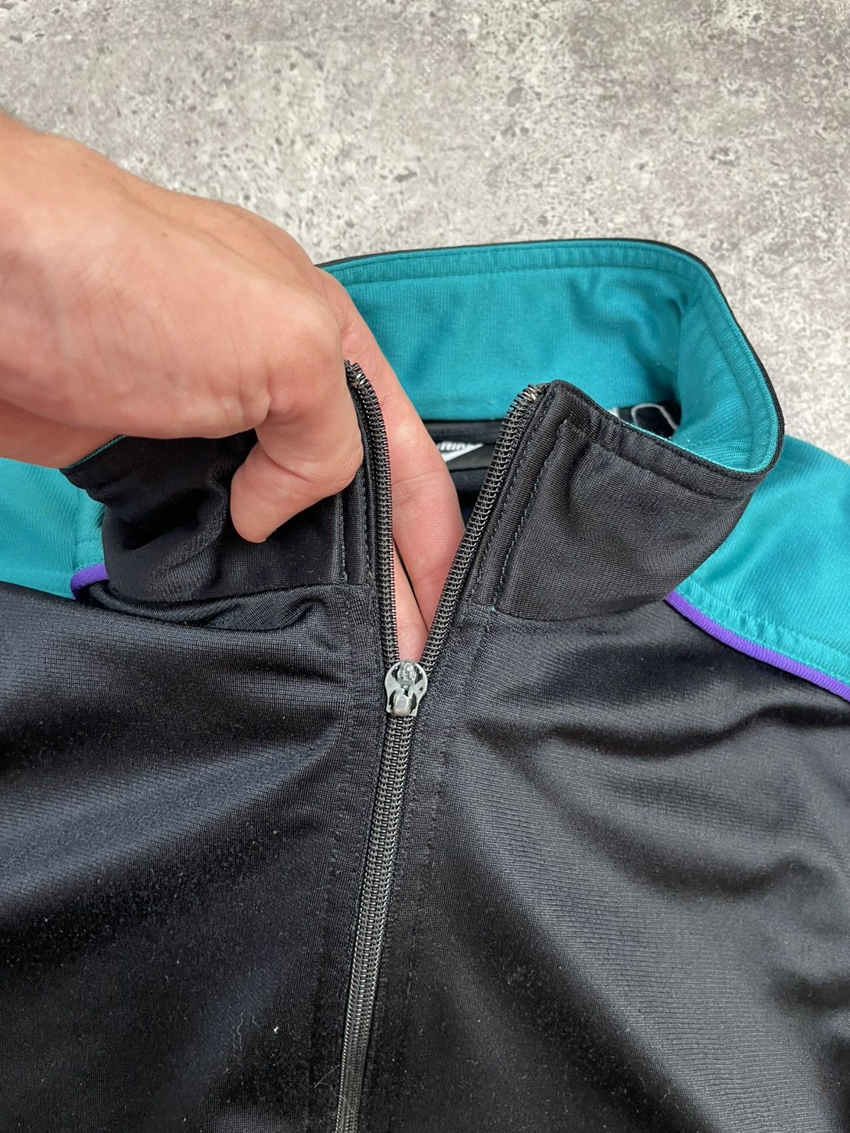 Nike Vintage Nike Tracksuit Suit Jacket And Pants 90s Big Swoosh Size US L / EU 52-54 / 3 - 6 Thumbnail