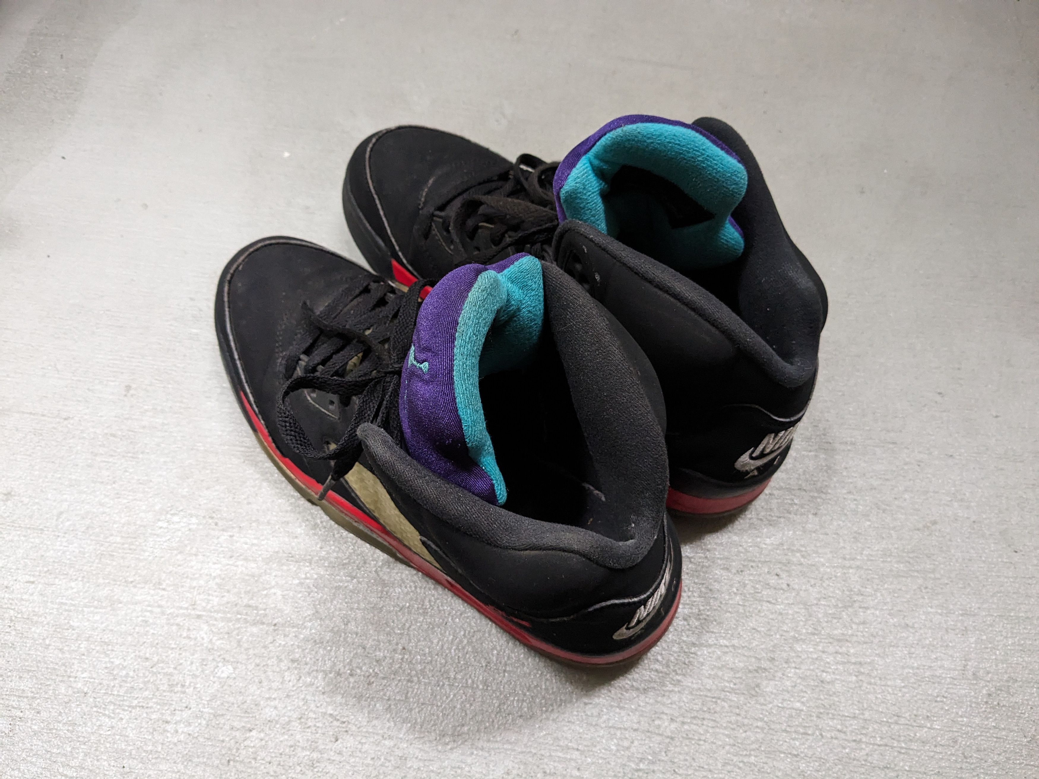 Jordan Brand Nike Air Jordan 5 Retro Top 3 Size 10 Black CZ1786-001 Size US 10 / EU 43 - 12 Thumbnail