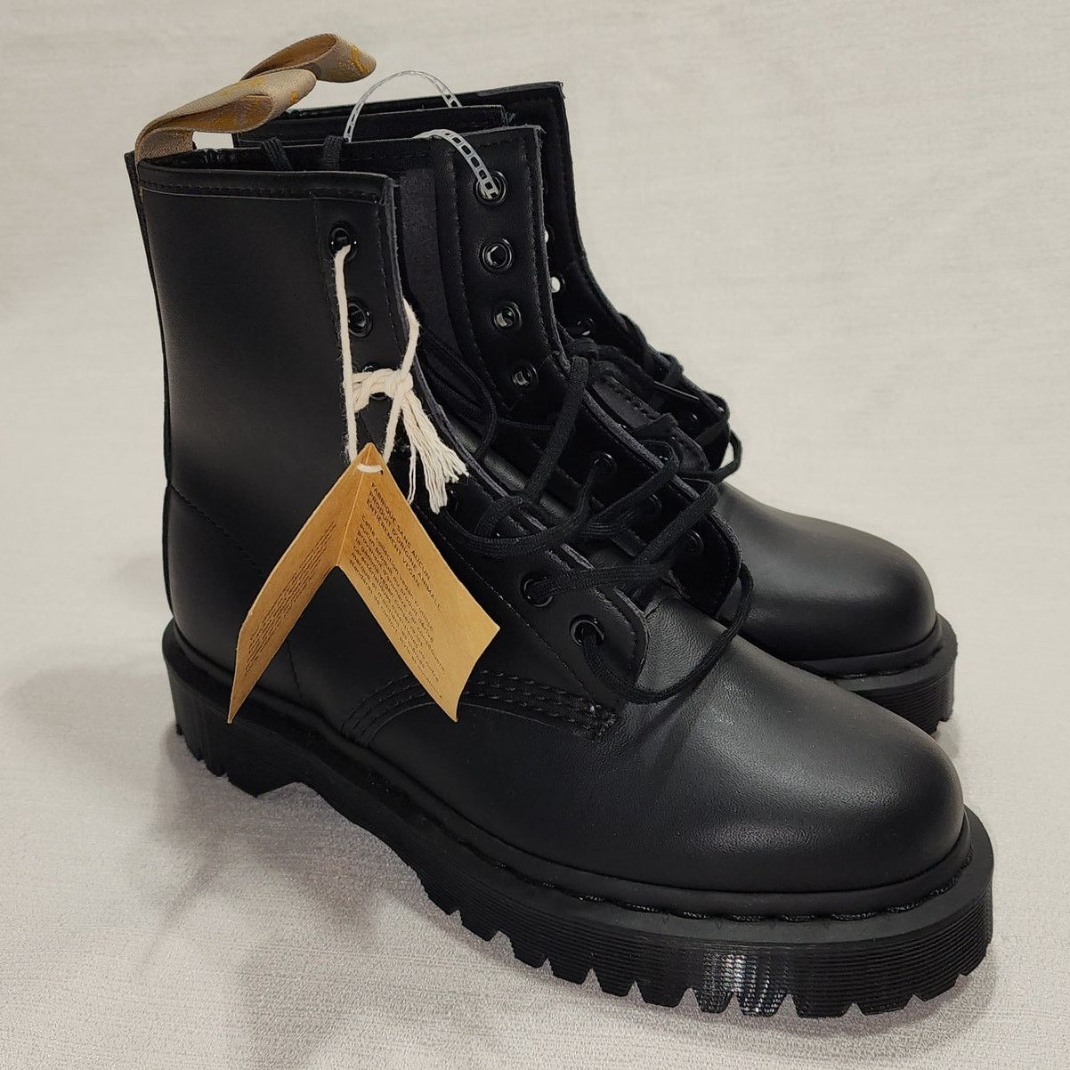 Dr. Martens Dr. Martens Vegan Leather ALL BLACK UNISEX US (7M) AND (8W) Size US 7 / EU 40 - 2 Thumbnail
