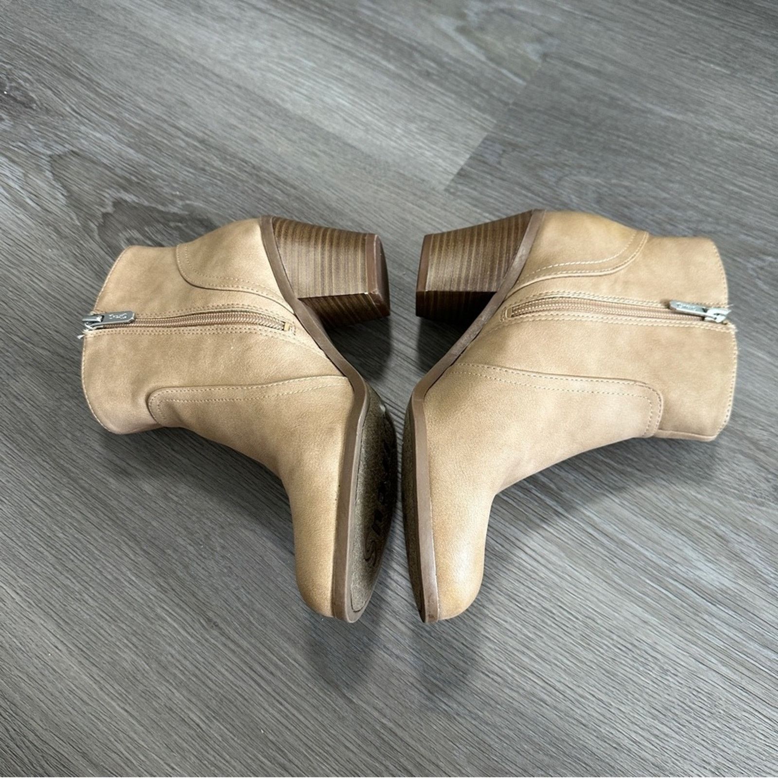 Sam Edelman Sam Edelman Leah Beige Fringe Side Zip Stacked Heel Booties Size US 7.5 / IT 37.5 - 3 Thumbnail