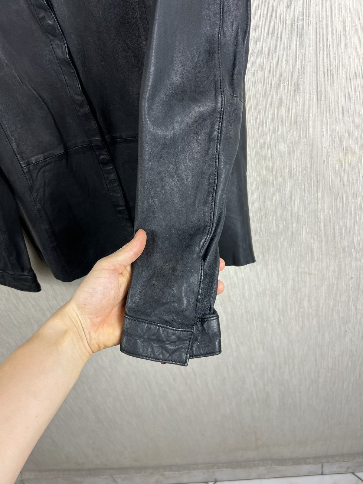 Guidi Elias Rumelis ER TARA black lamb leather button up shirt Size US S / EU 44-46 / 1 - 17 Thumbnail