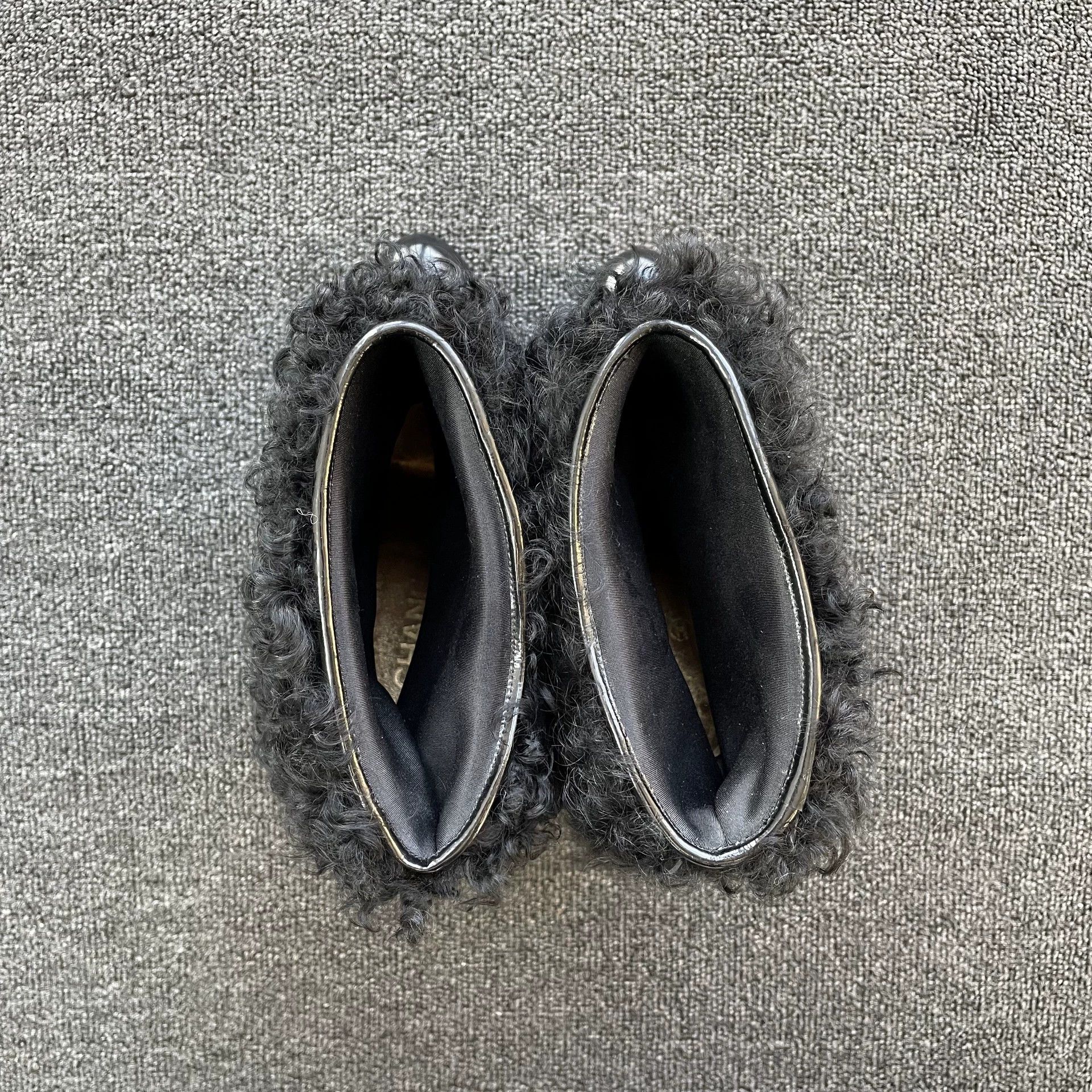 Chanel CHANEL Women's Blk Patent Fur Heeled Ankle Boots 39 (10cm) Size US 8.5 / IT 38.5 - 3 Thumbnail