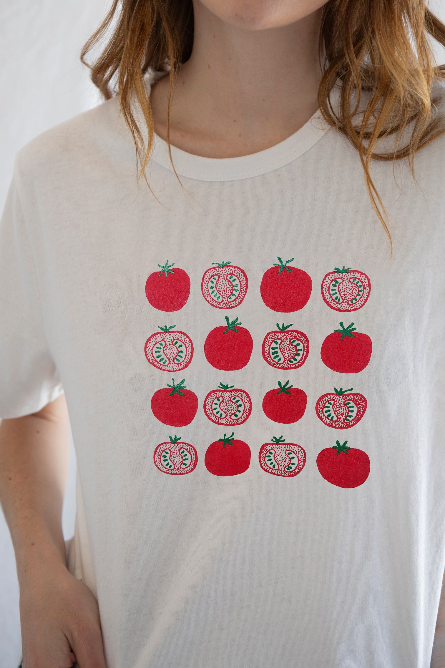 Designer × The Unbranded Brand Tomato Shirt, Graphic Tee, Vegetable Print Shirt, Size L / US 10 / IT 46 - 3 Thumbnail