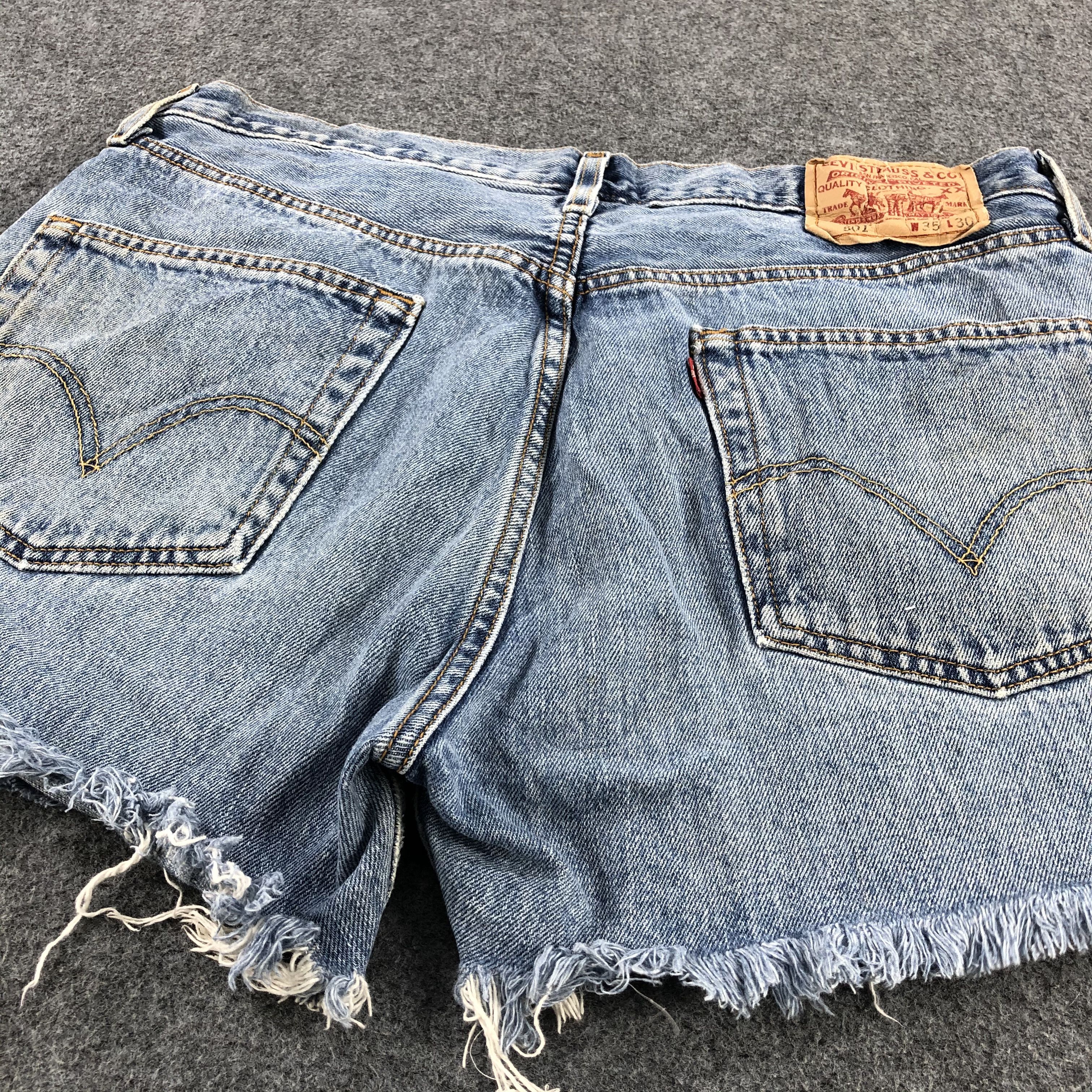 Levi's Vintage Light Wash Levis 501 Jeans-JM2088 Size 35" - 4 Thumbnail