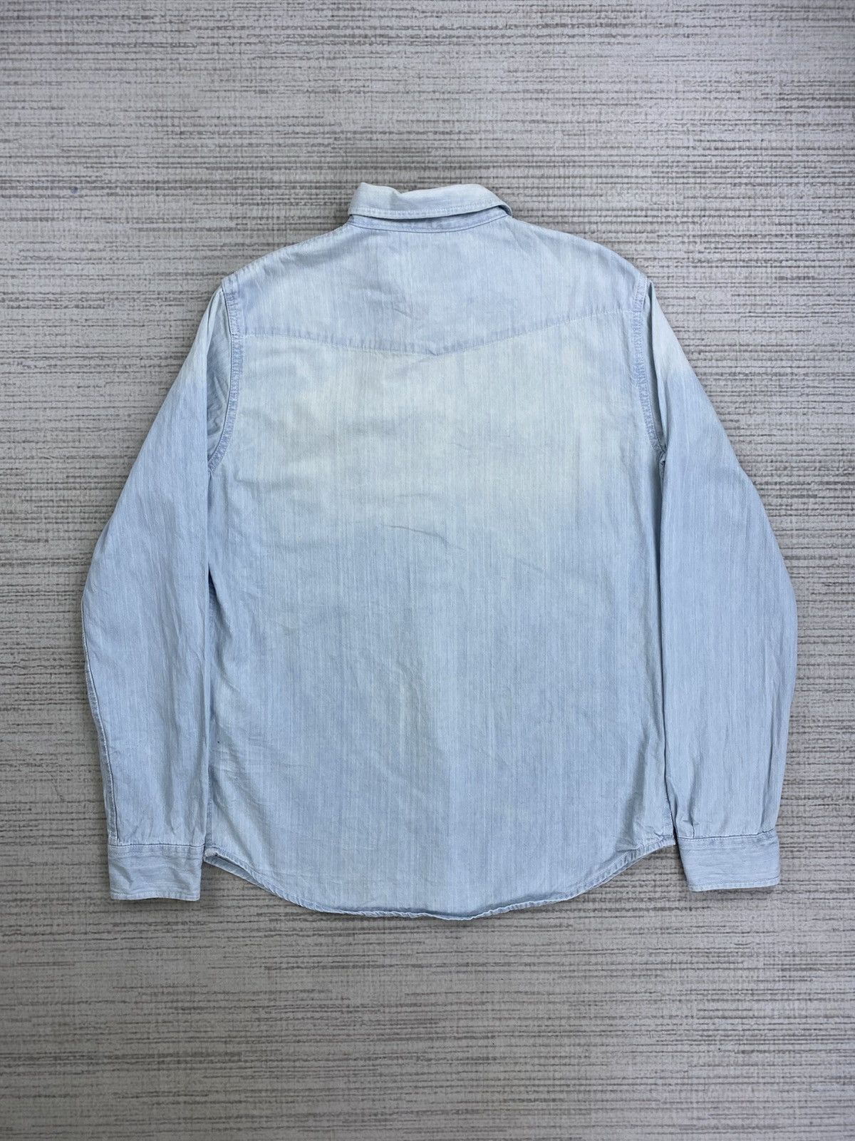 Japanese Brand × Zara Vintage The Zara Man Soft Blue Slim Fit Denim Shirt Size US M / EU 48-50 / 2 - 2 Thumbnail
