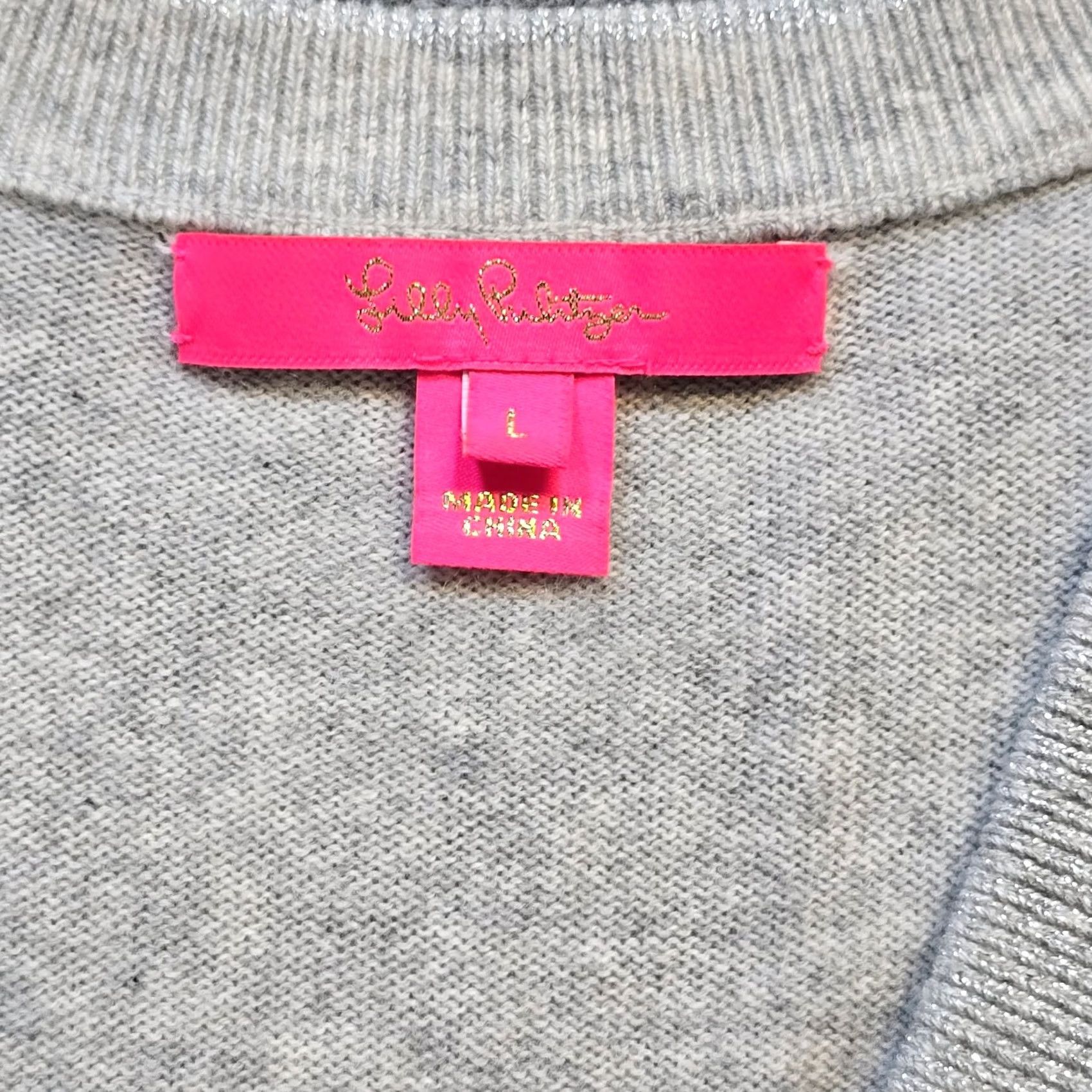 Lilly Pulitzer Lilly Pulitzer Sweater Womens Size Large Gray Cashmere V-Neck Long Sleeve Casual Pullover Cap sleeve? (Original asks for no new info) Size L / US 10 / IT 46 - 3 Thumbnail