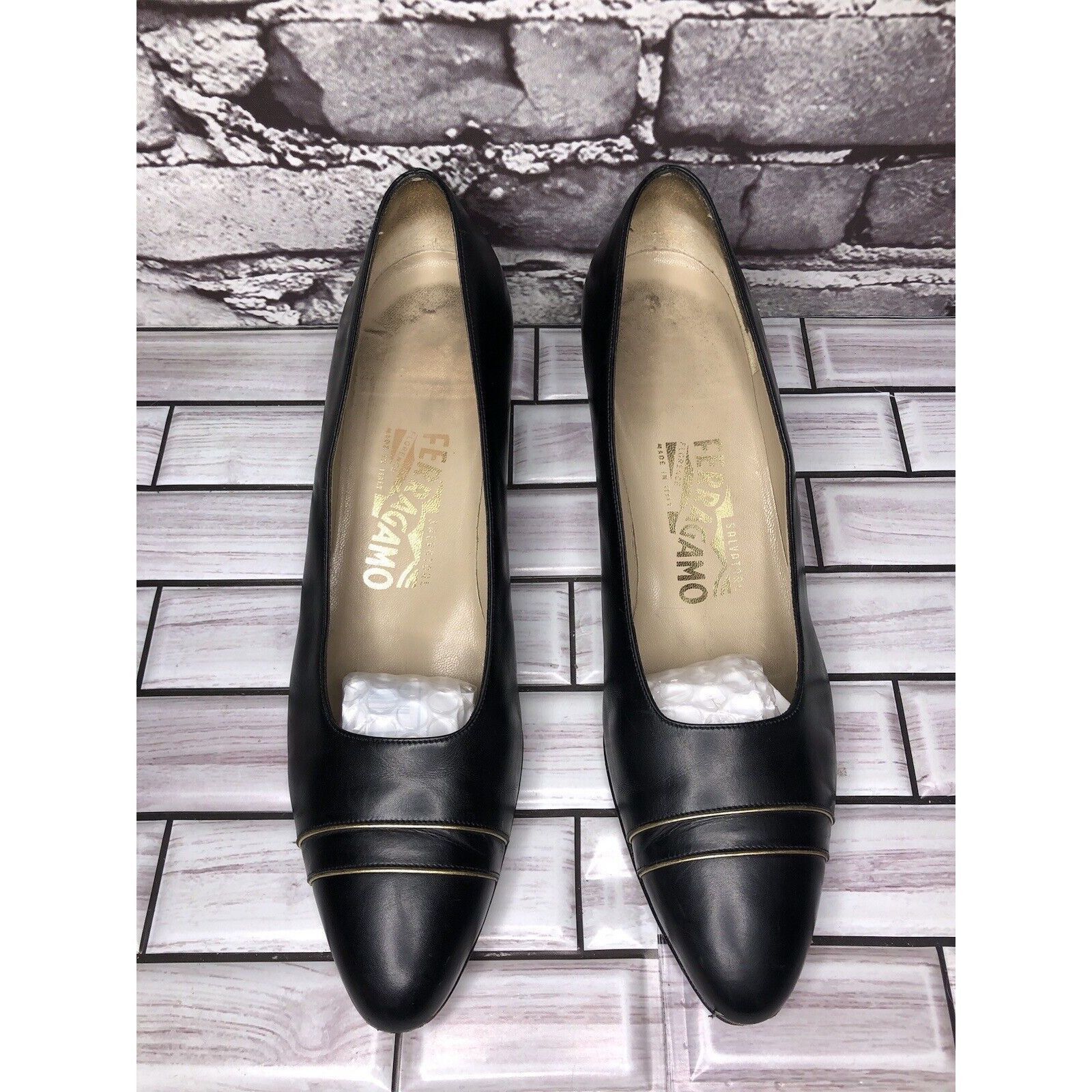 Salvatore Ferragamo Salvatore Ferragamo Black Leather Cap Toe Pumps Dress Heels Size US 9 / IT 39 - 21 Thumbnail