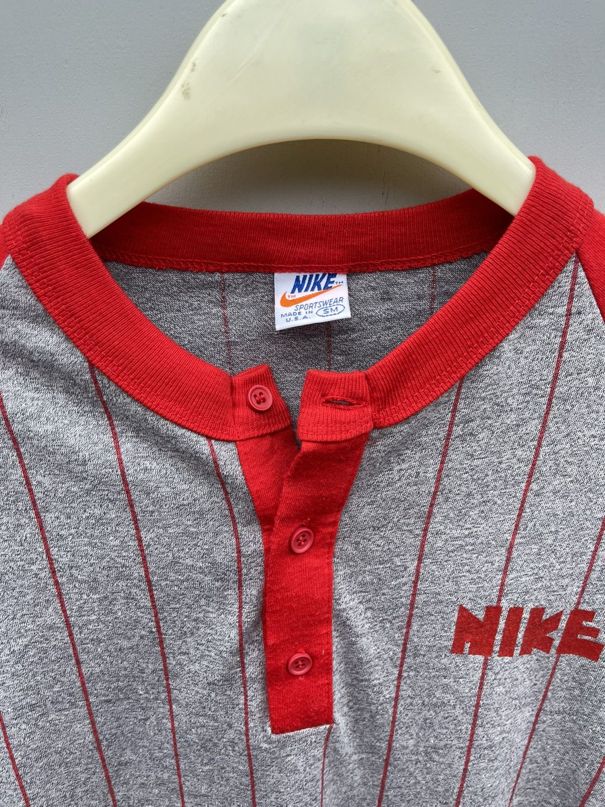 Nike Vintage Nike Block Letter Raglan 70s Rare Baseball T Shirt Size US S / EU 44-46 / 1 - 3 Thumbnail