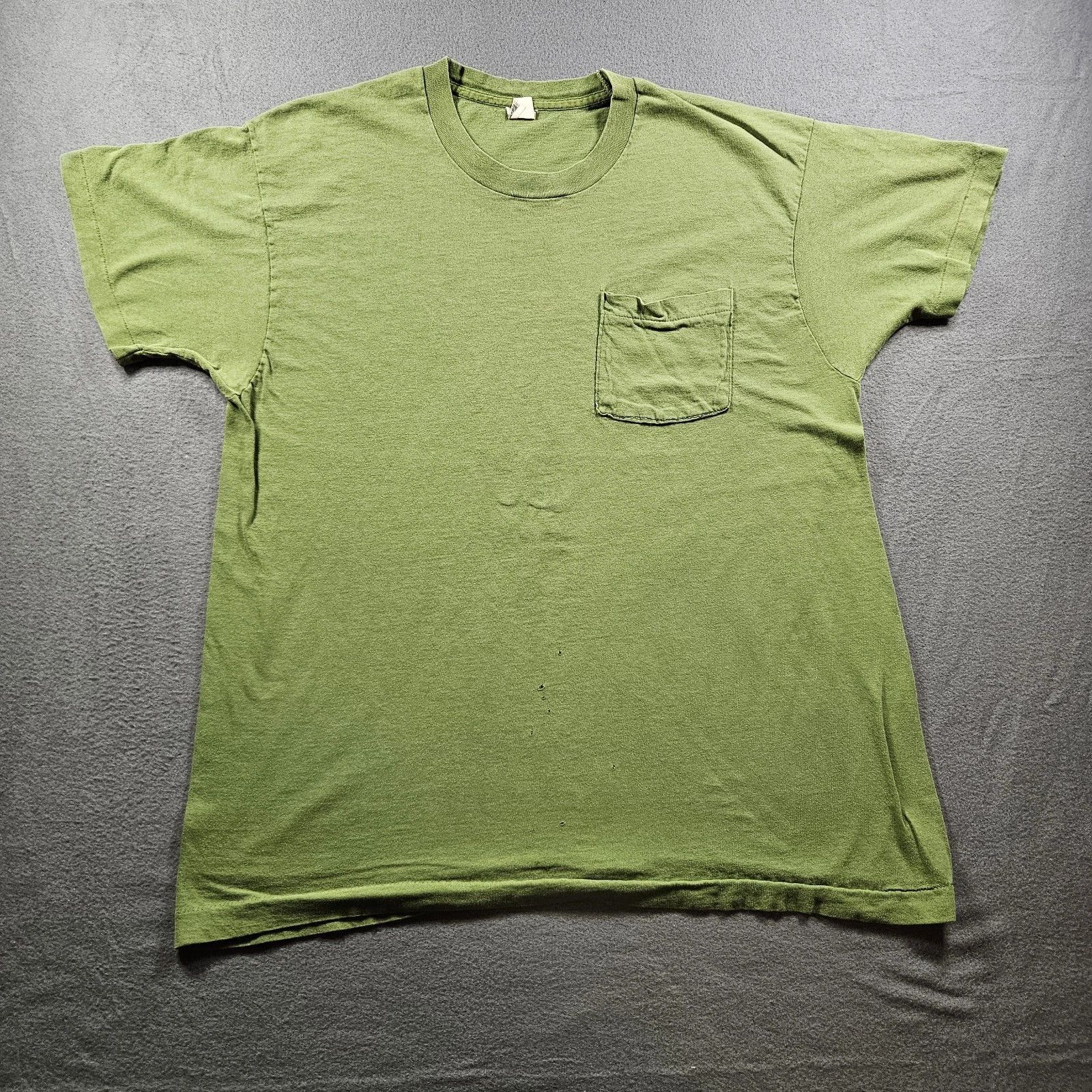 Fruit Of The Loom Fruit Of The Loom Green Single Stitch Pocket T-Shirt Size US XL / EU 56 / 4 - 1 Thumbnail