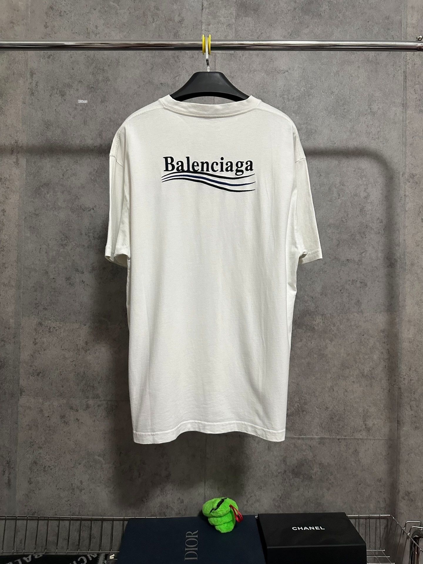 Balenciaga Balenciaga Cola Wave Logo Short-Sleeve T-Shirt Size US M / EU 48-50 / 2 - 4 Thumbnail