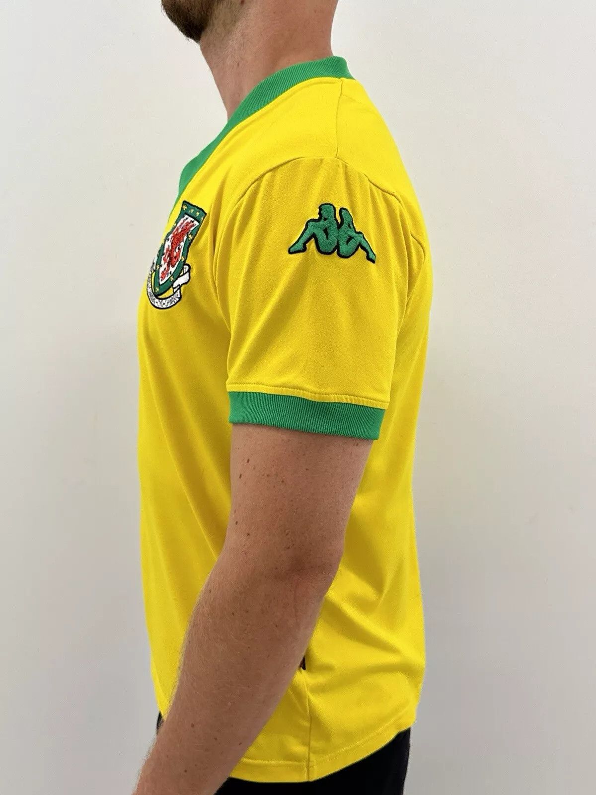Kappa Vintage National Wales 2006 2007 Away Jersey Shirt Soccer Size US M / EU 48-50 / 2 - 6 Thumbnail