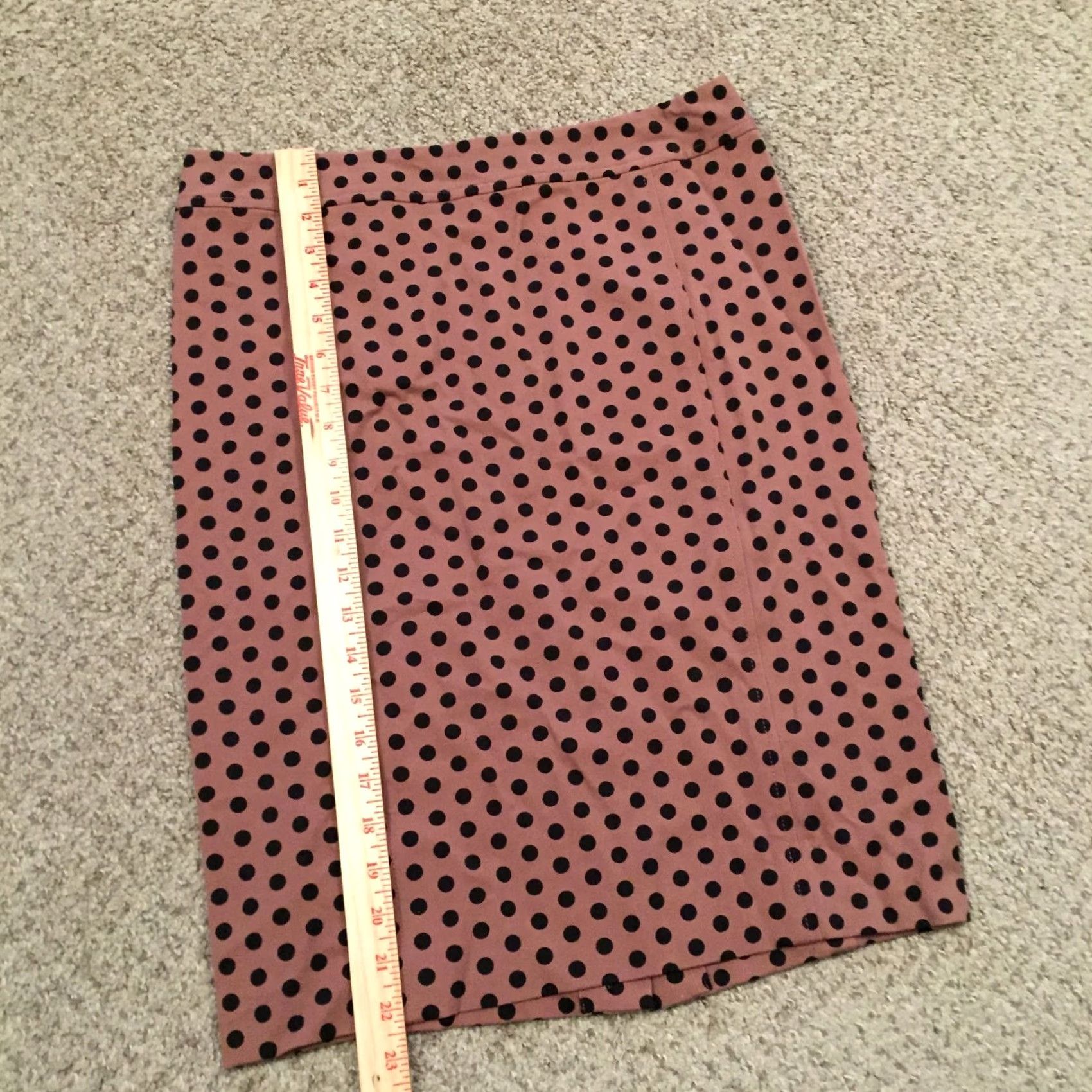 Loft LOFT Skirt Pencil Unlined 6 Pink Black Polka Dot Cotton Blend Knee Length Women Regular Straight & Style Gender: Womens End: Womens Size 28" / US 6 / IT 42 - 5 Thumbnail