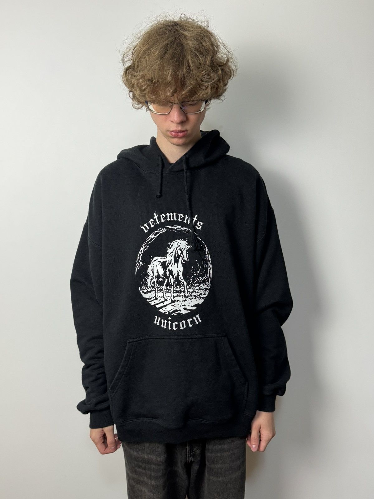 Vetements Vetements Unicorn hoodie black FW18 Avantgarde luxury Size US M / EU 48-50 / 2 - 13 Thumbnail