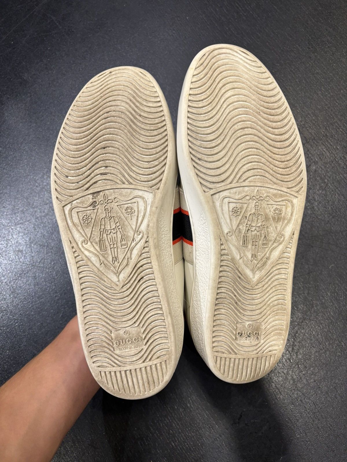 Gucci Gucci Strap Low Top Sneakers Size US 7 / EU 40 - 7 Thumbnail